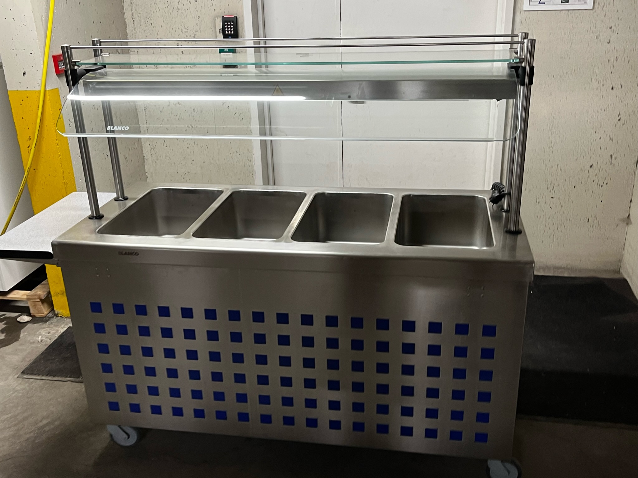 SELT / SOLD Blanco hitaborð - salatbar - B154sm. 3
