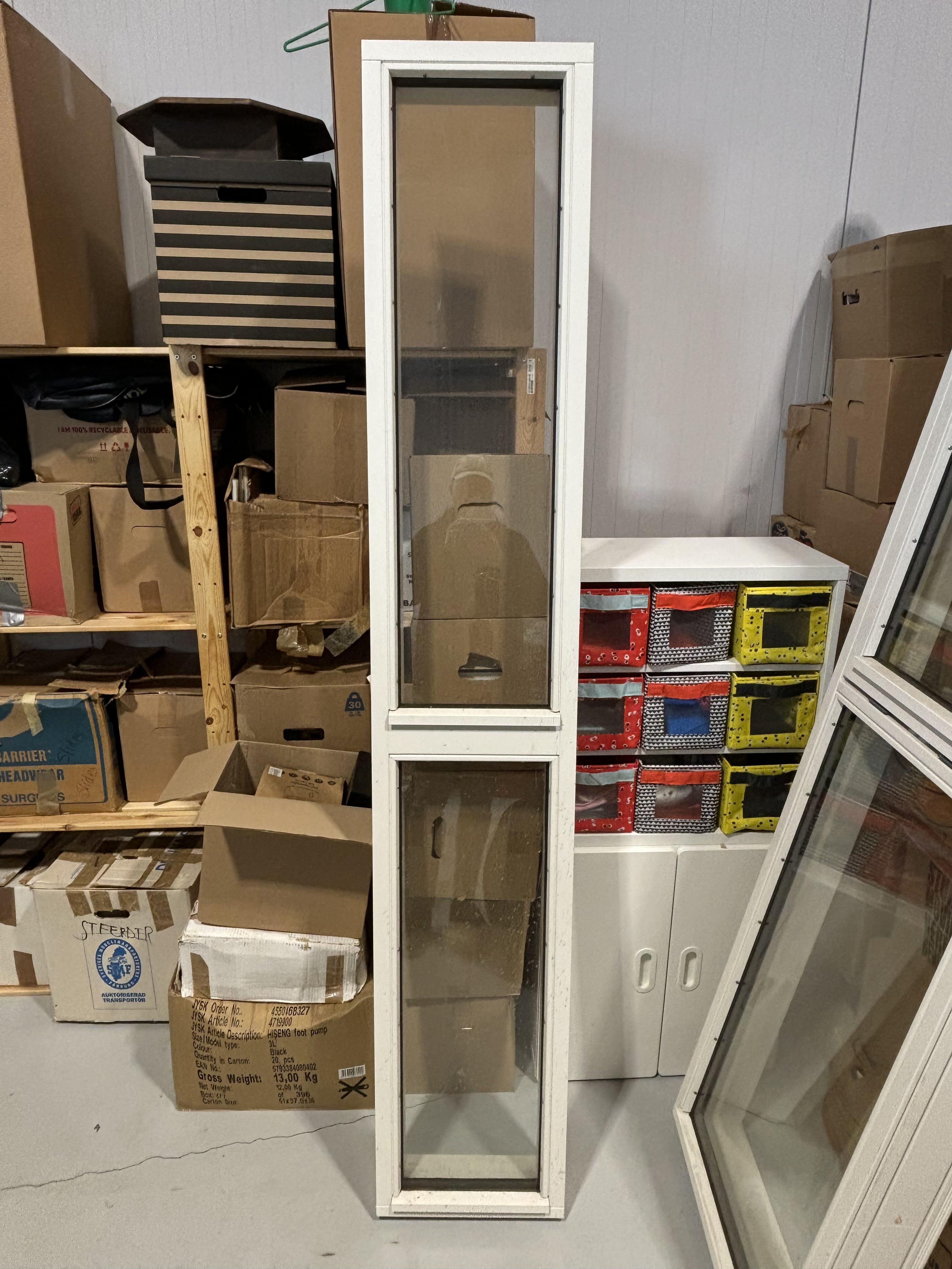 SELT / SOLD Gluggi G2 H217 sm B38 sm Þorlákshöfn