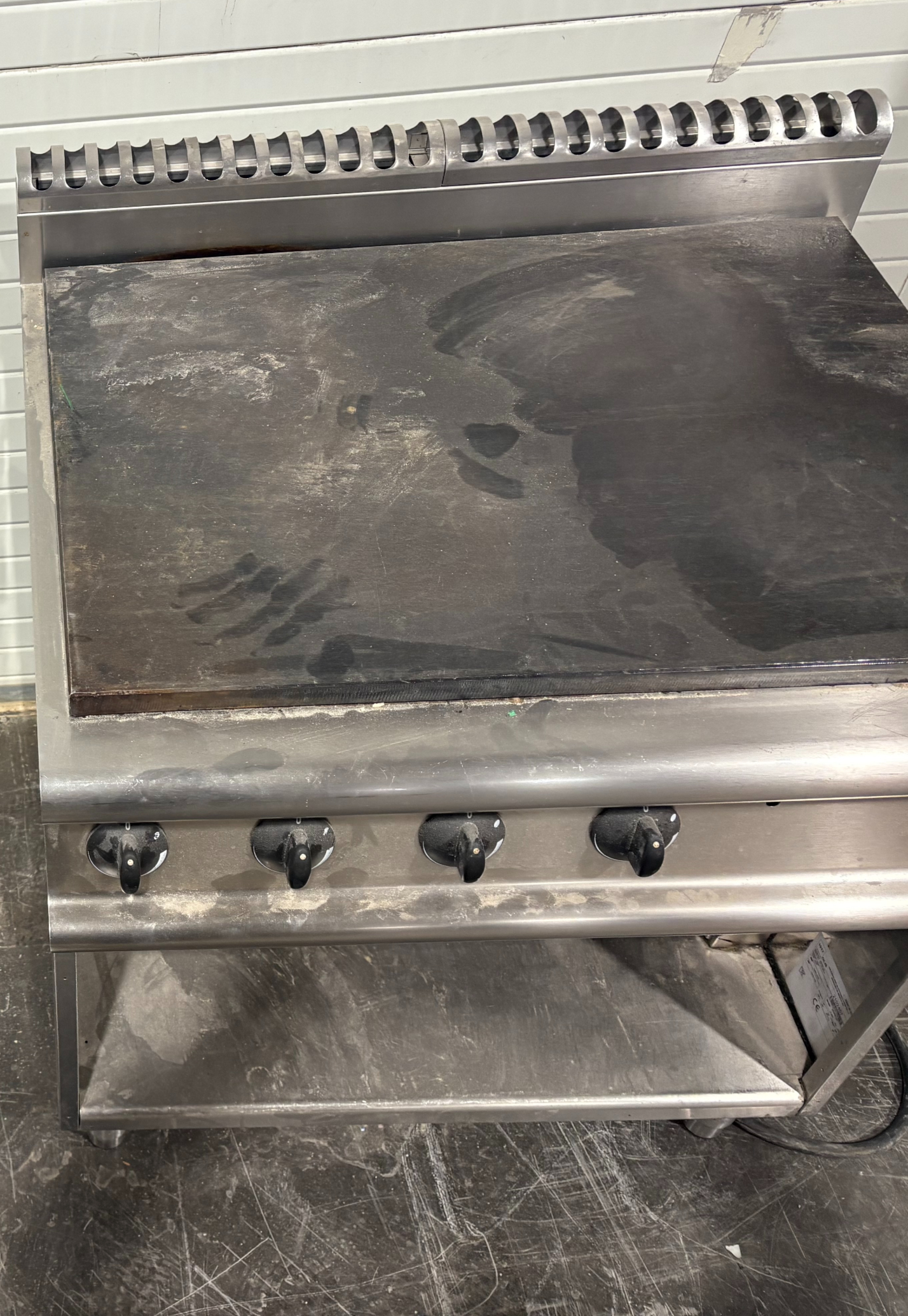 SELT / SOLD - Flatpanna - RVK