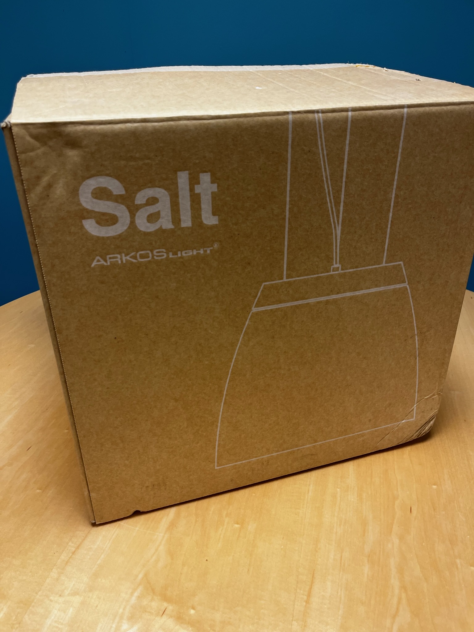 SELT / SOLD Salt 6 ljósakróna frá ArkosLight (ónotuð) 3