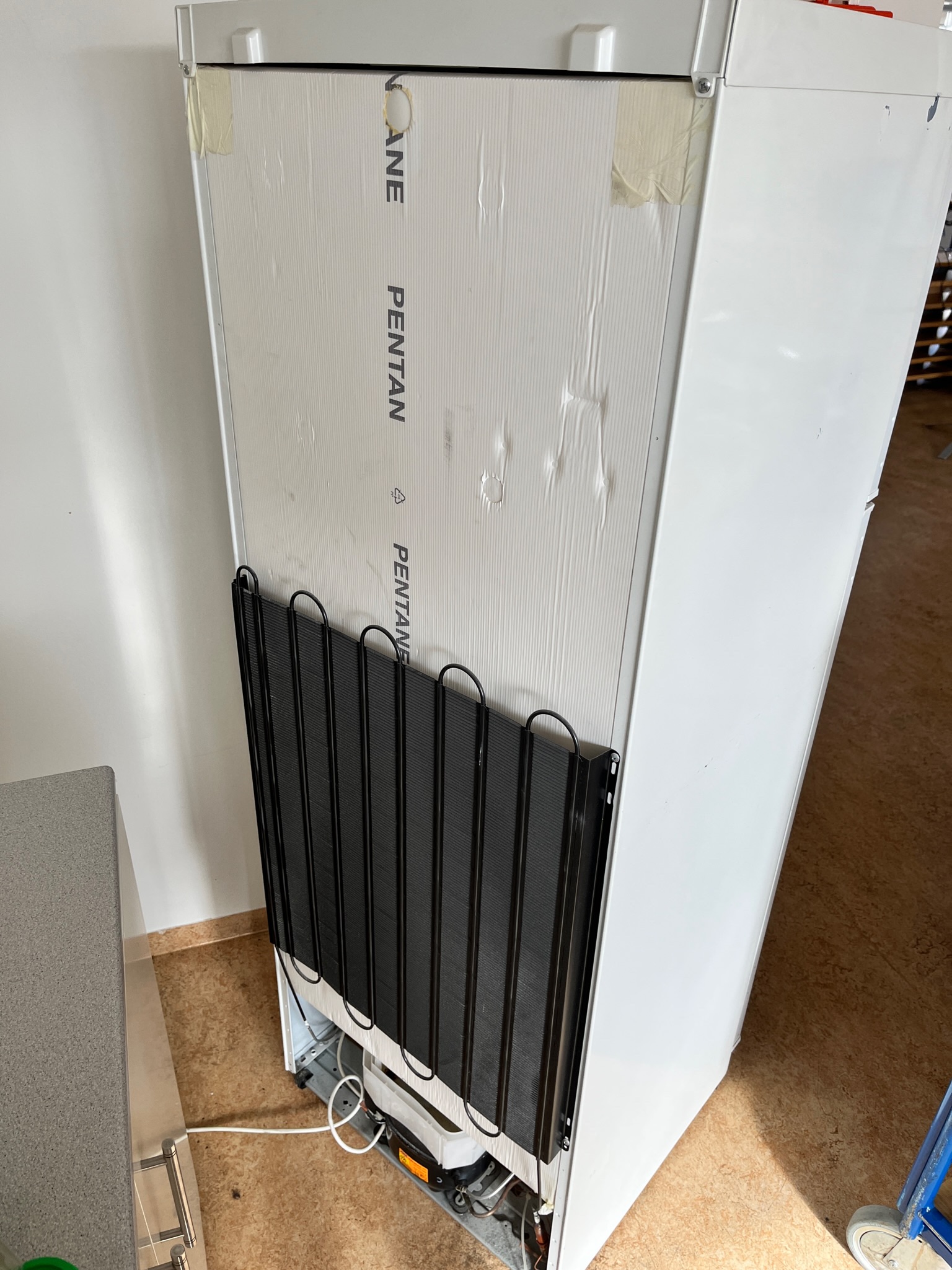 SELT / SOLD - AEG Ísskápur m/frysti - 160 sm. 7