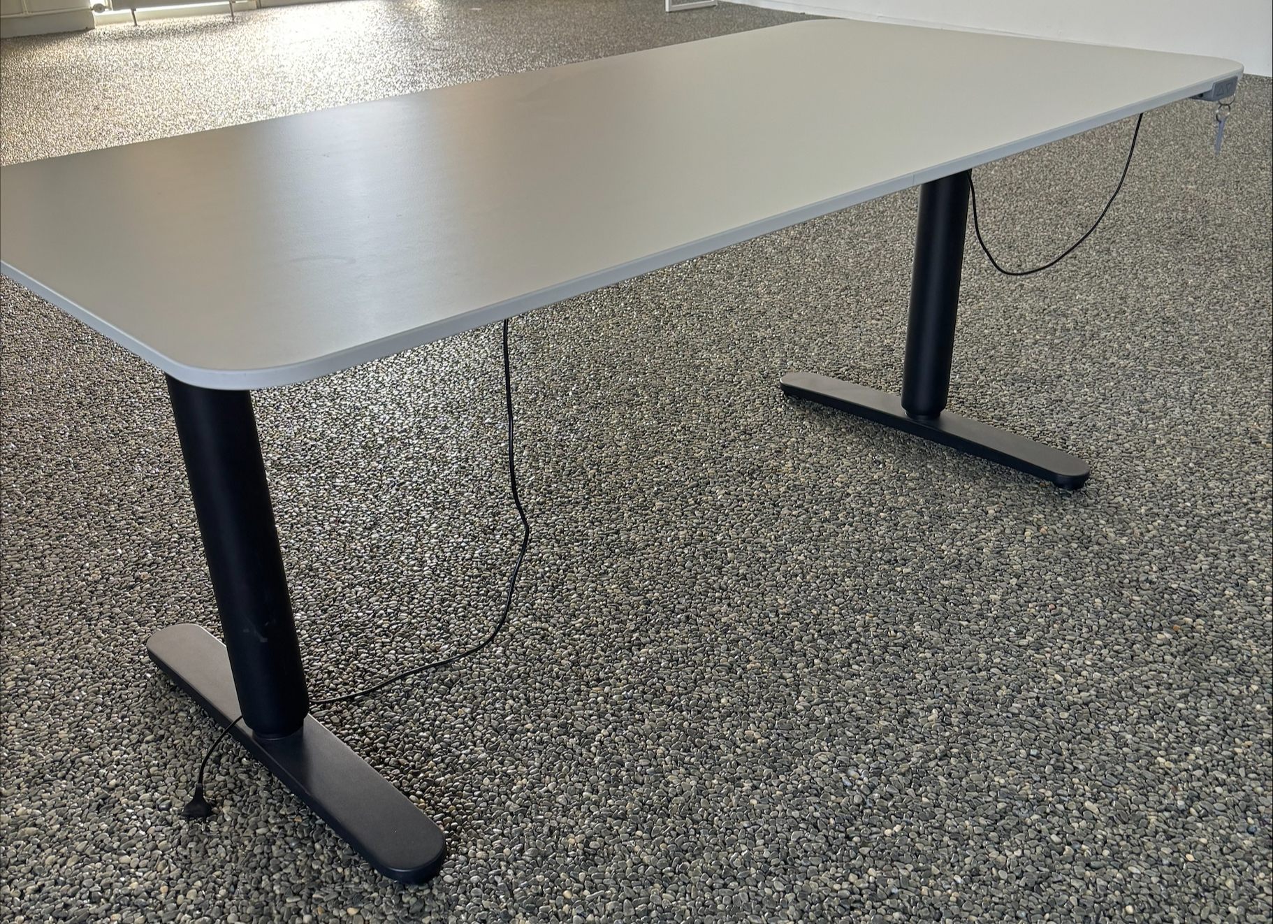 SELT / SOLD - IKEA rafmagnsborð 160 x 80 sm - 5 stk