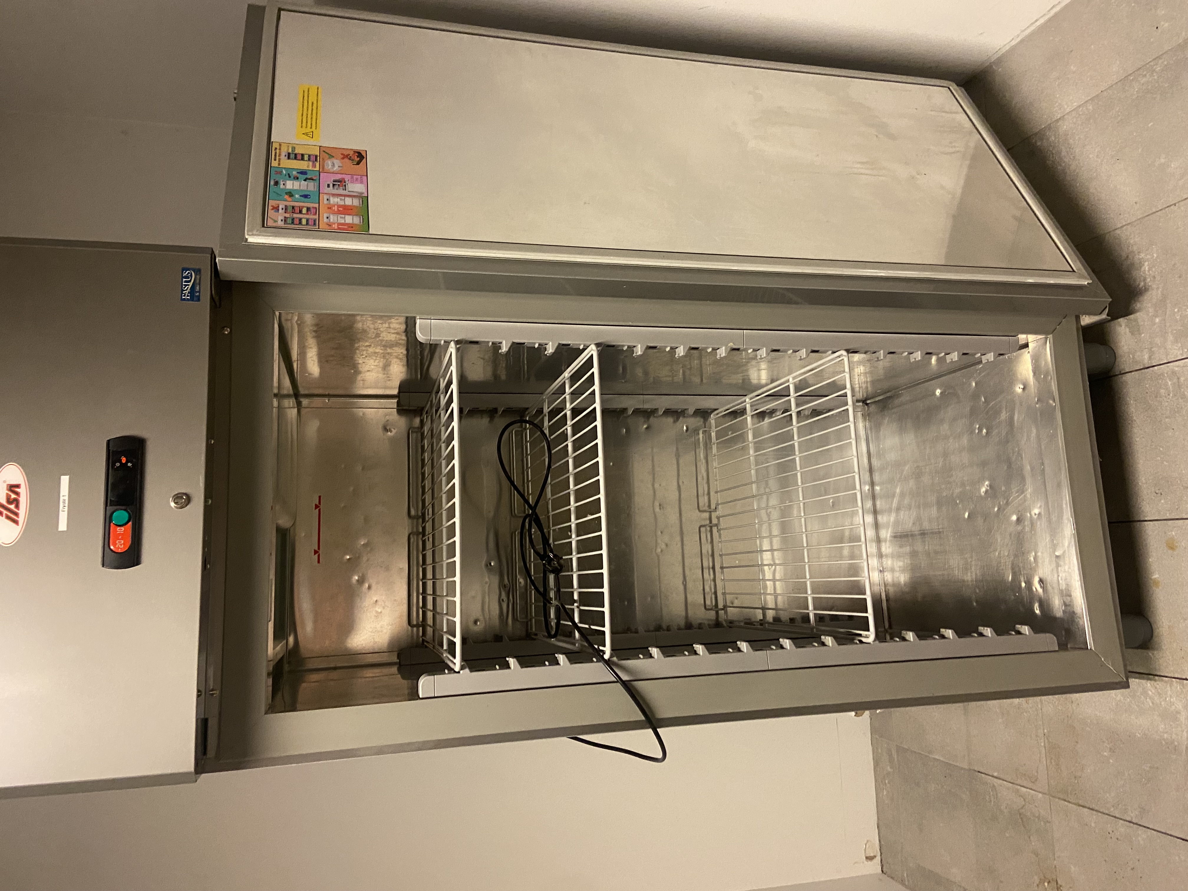 SELT / SOLD Ilsa frystiskápur 3