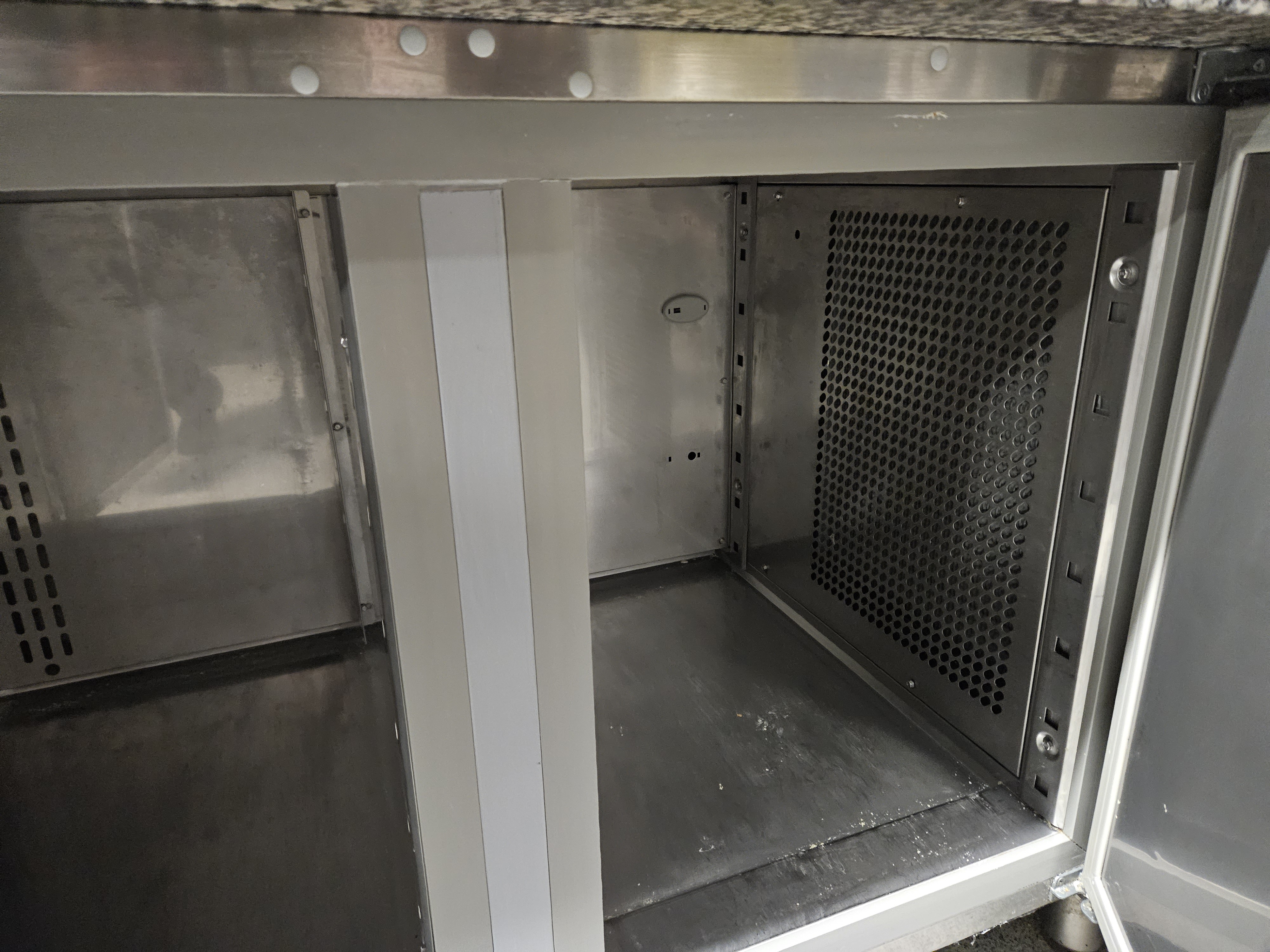 SELT / SOLD -- Preppborð-pizzaborð / kælir - 2020 - Fastus 165 sm 5