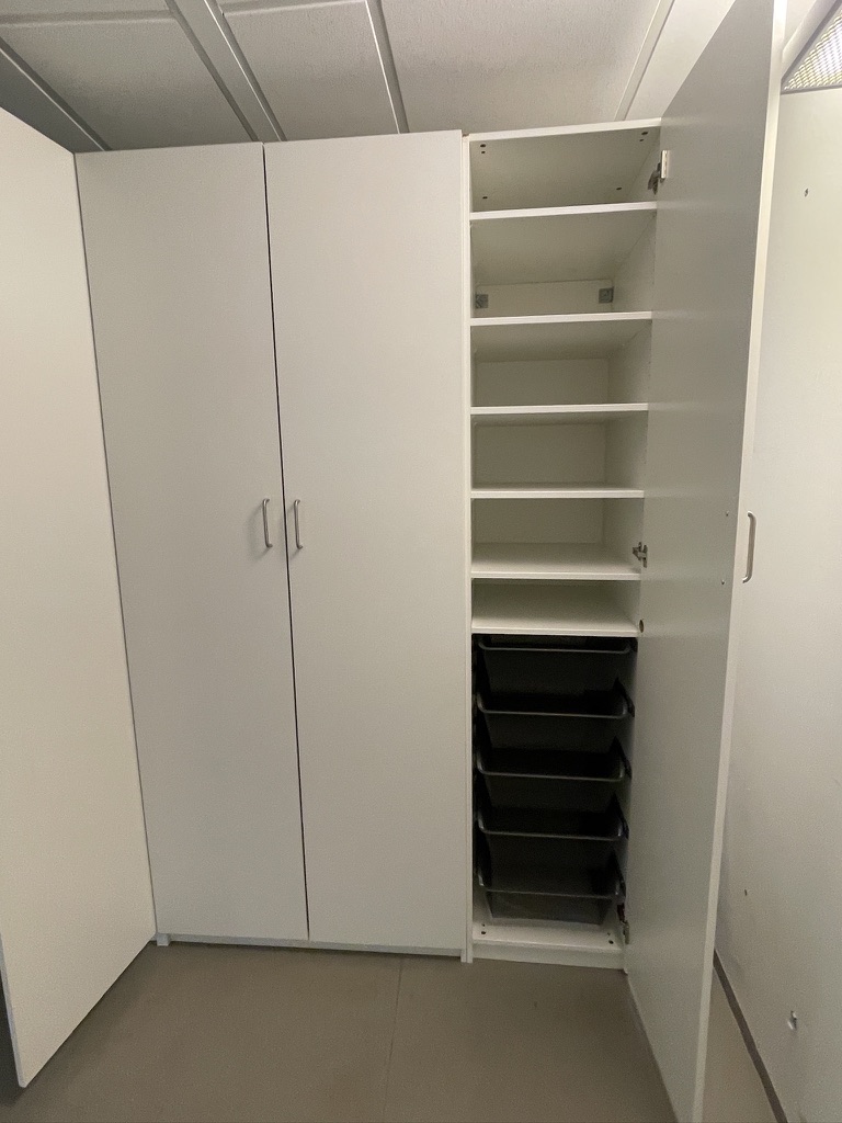 SELT / SOLD IKEA fataskápar 6 stk , H236 x B100 x D58 4