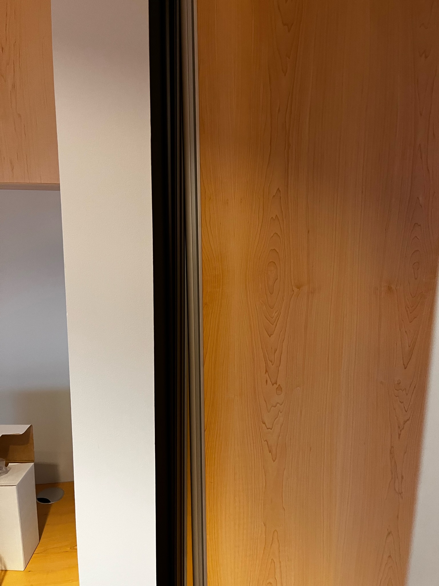 SELT / SOLD Vandaður felliveggur - 6.6 m. - hæð 250 sm. 10