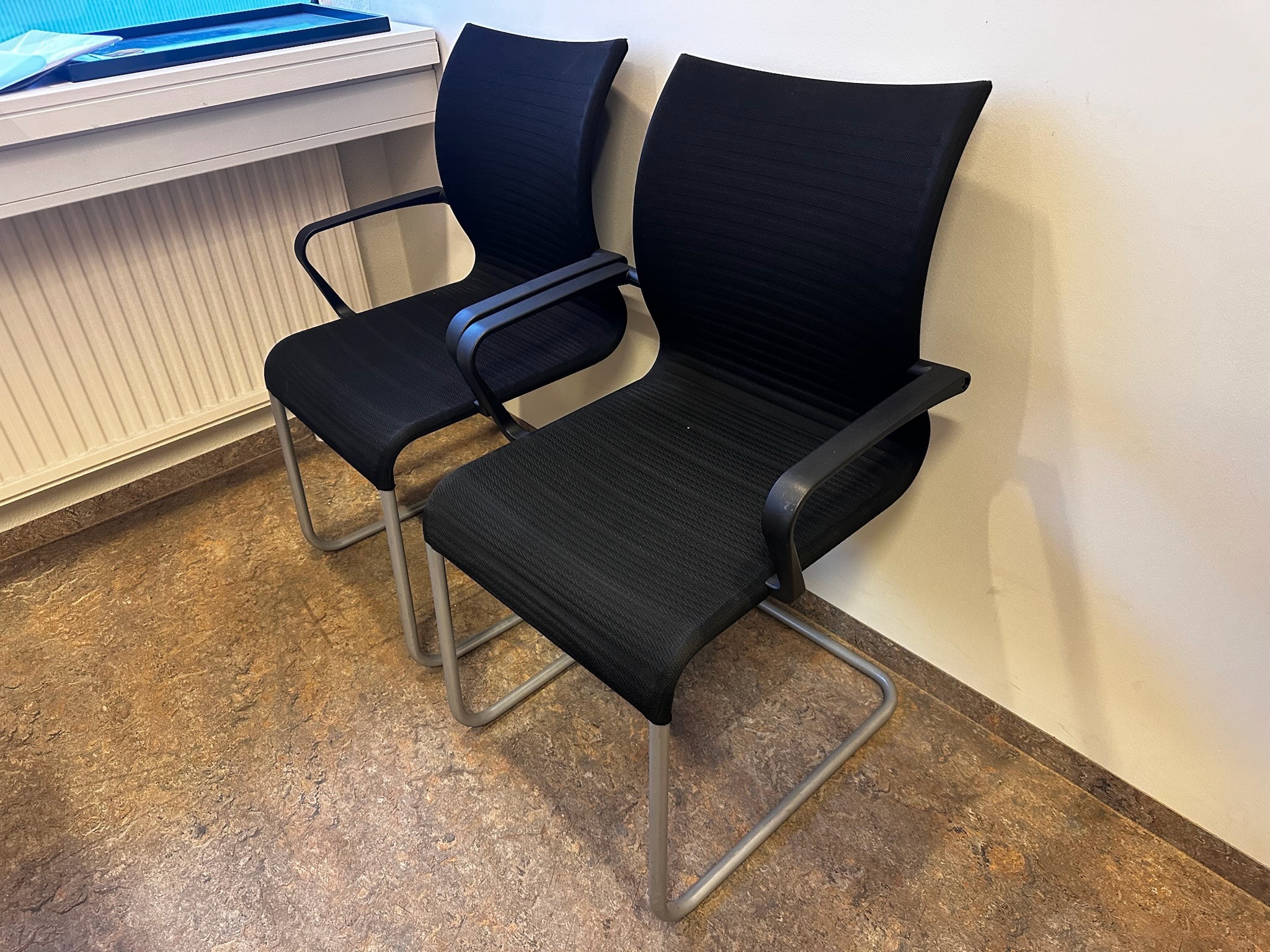 SELT / SOLD Interstuhl fundarstólar 3