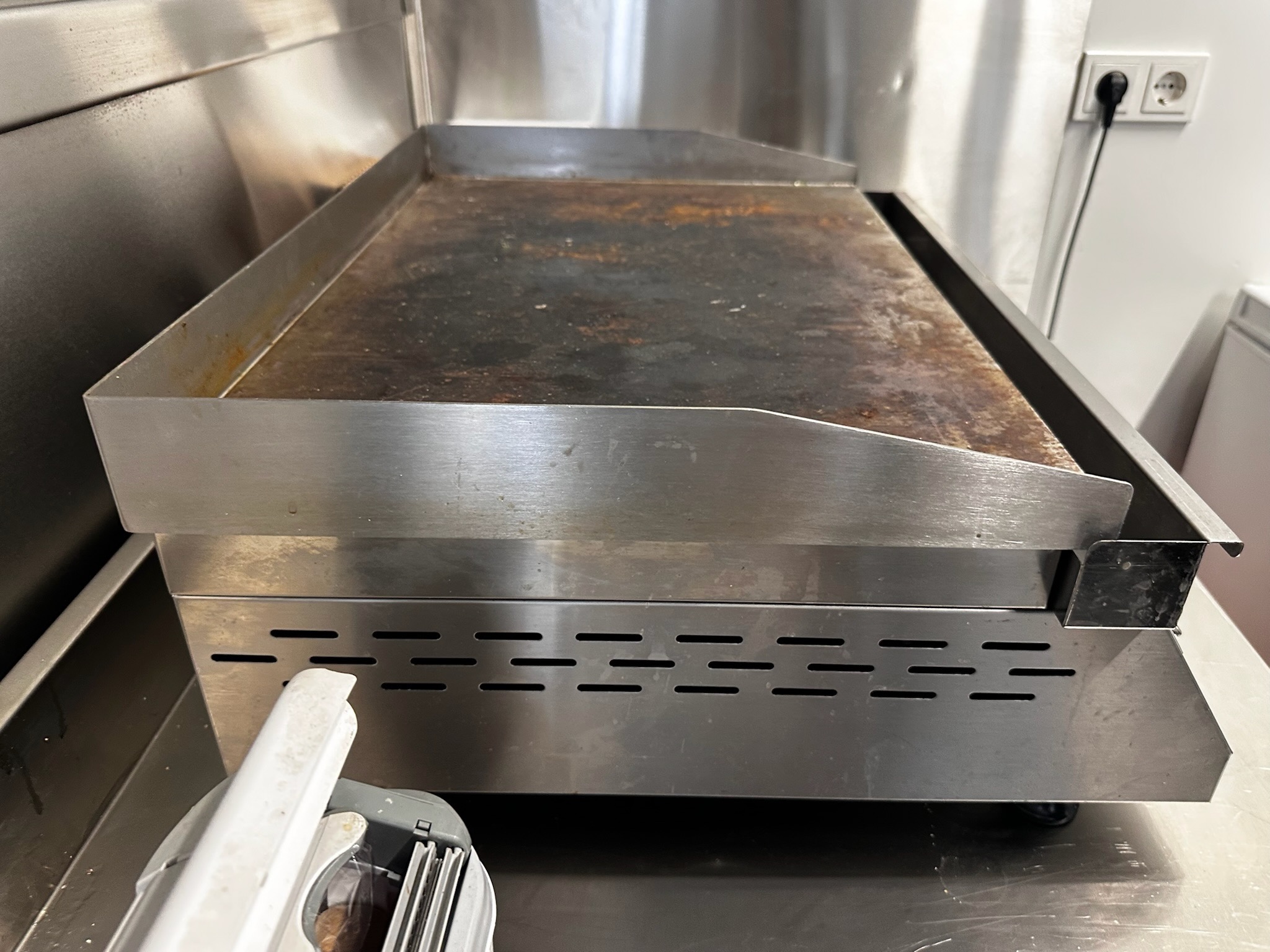SELT / SOLD Saro grillpanna Fry top 610, B60 x D50 x H22 sm. 4