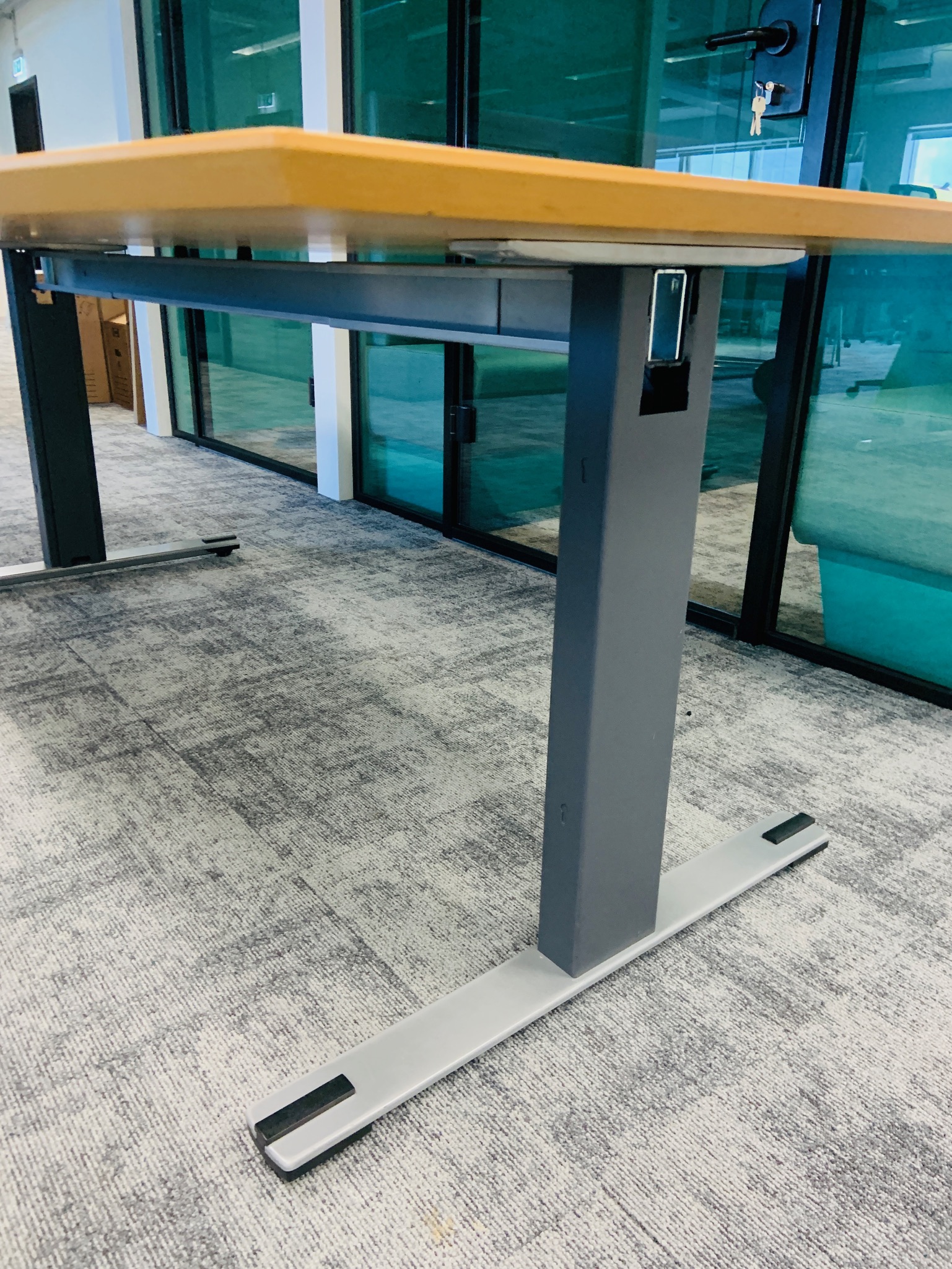 Selt/Endurnýtt-Fundarborð 6 manna 206x110sm 4