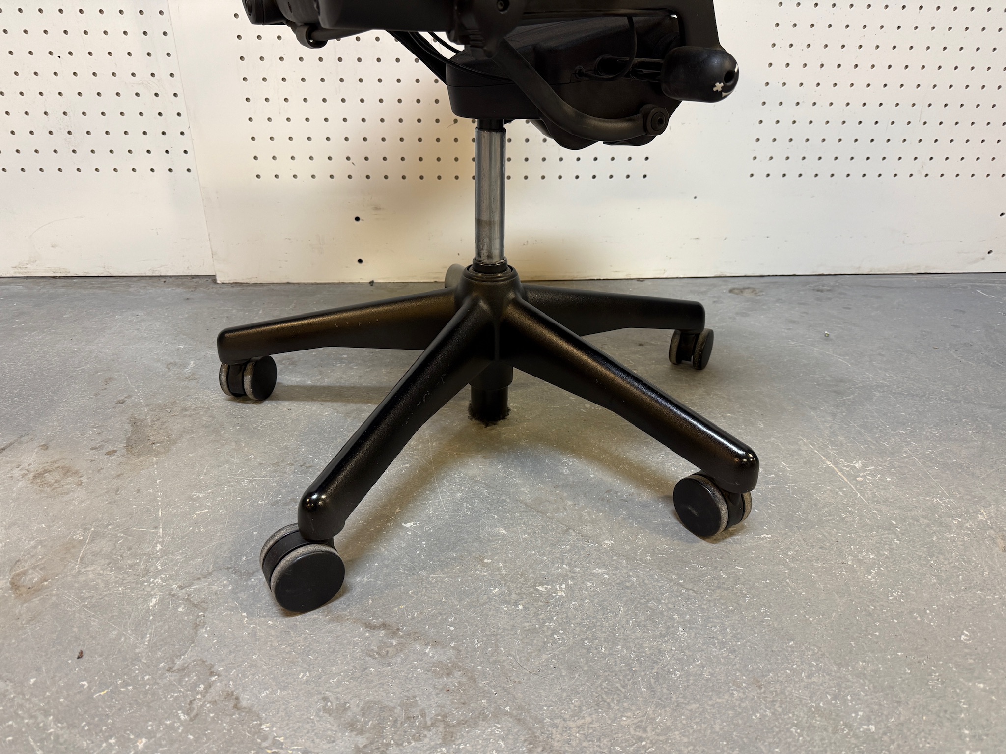 SELT / SOLD Herman Miller Aeron, B stærð (1 stk.) 9