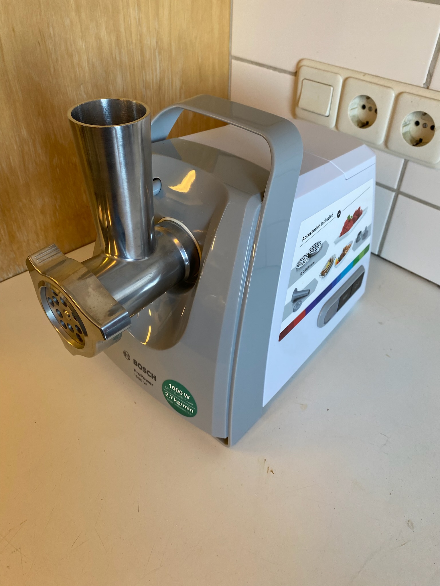 SELT / SOLD Bosch hakkavél 5