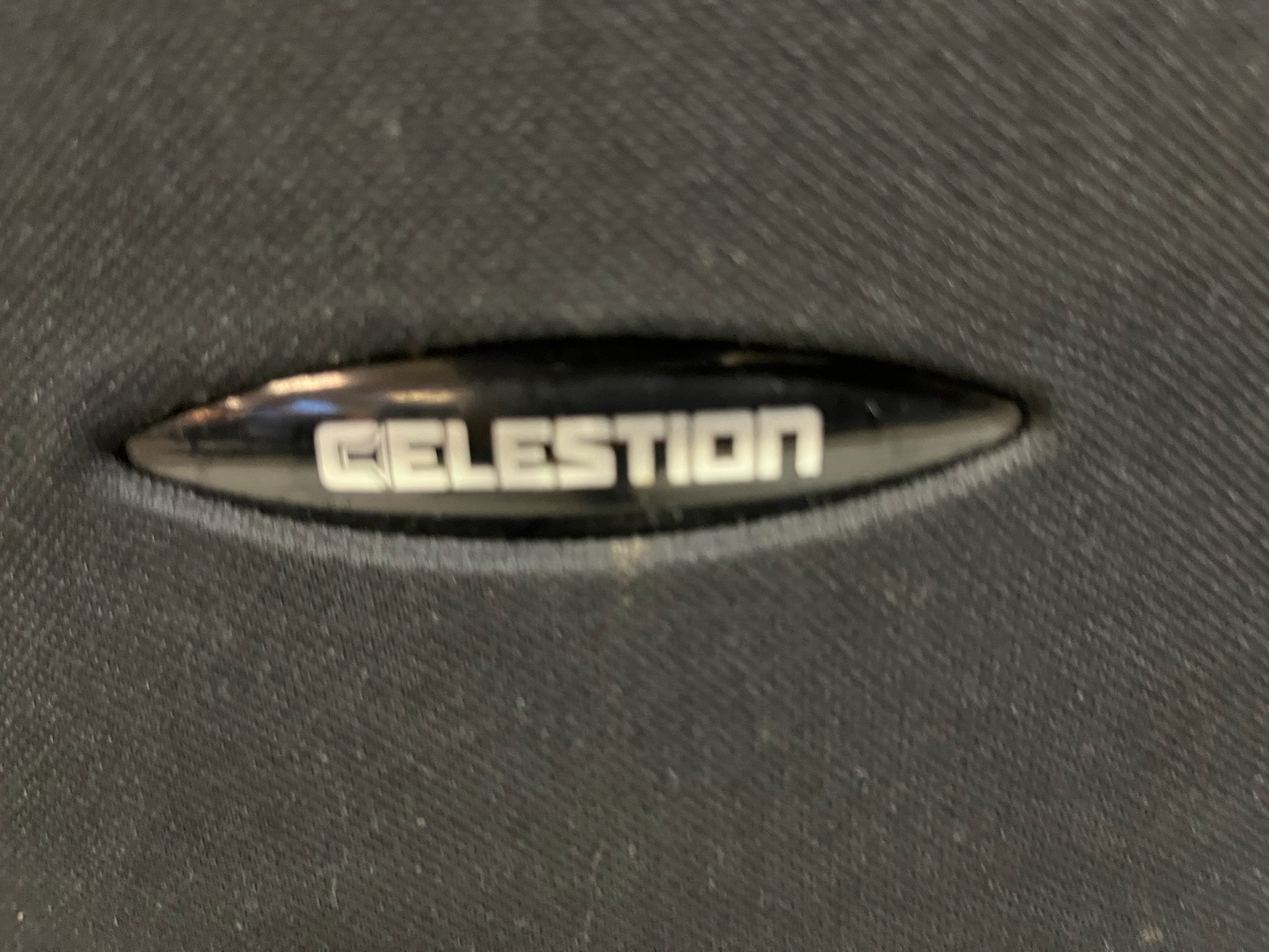 SELT / SOLD Celestion hátalarar, 175W H90 x L34 x B27 sm. 4