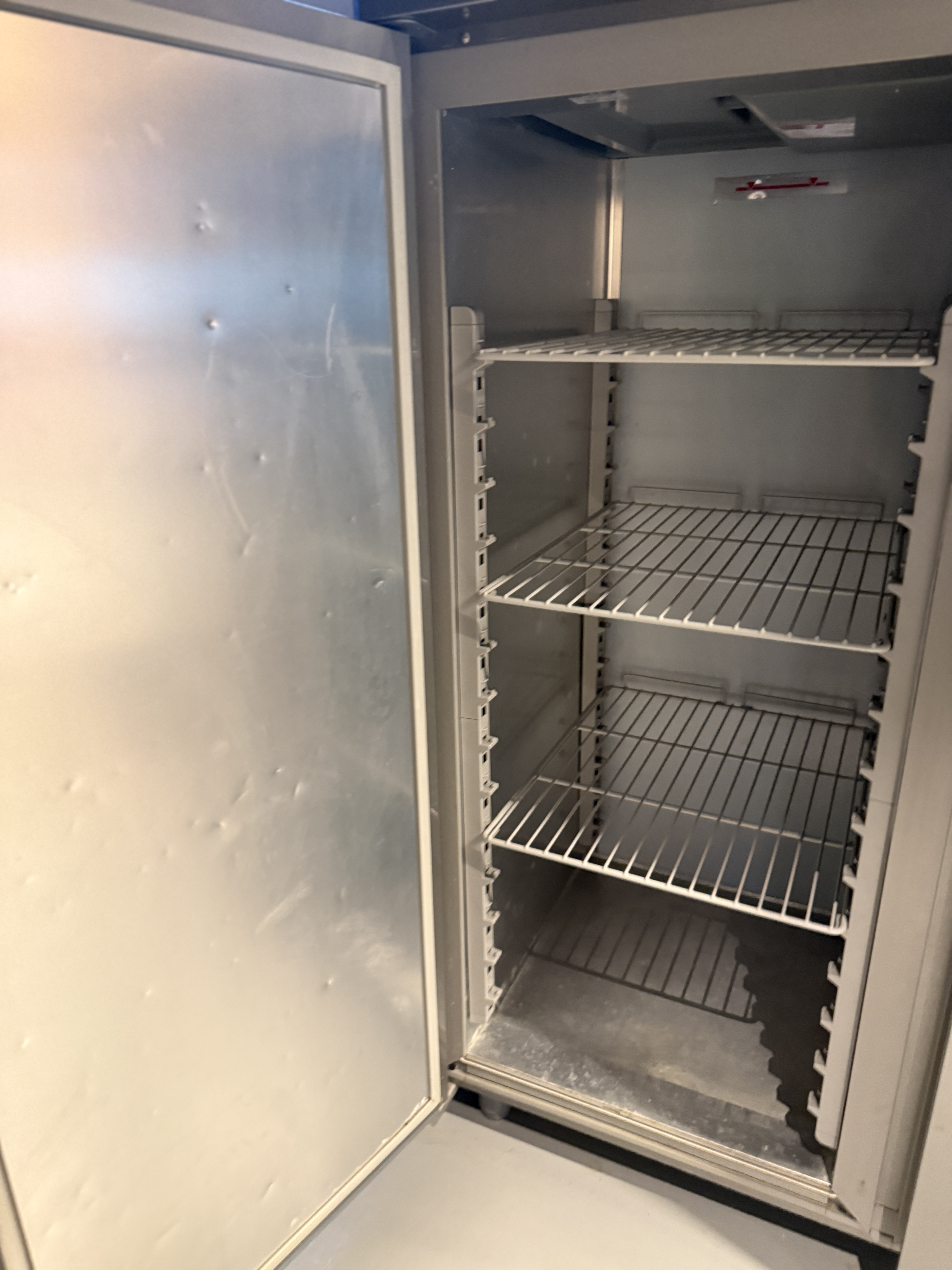 SELT / SOLD Ilsa frystir tvöfaldur 1400L 3