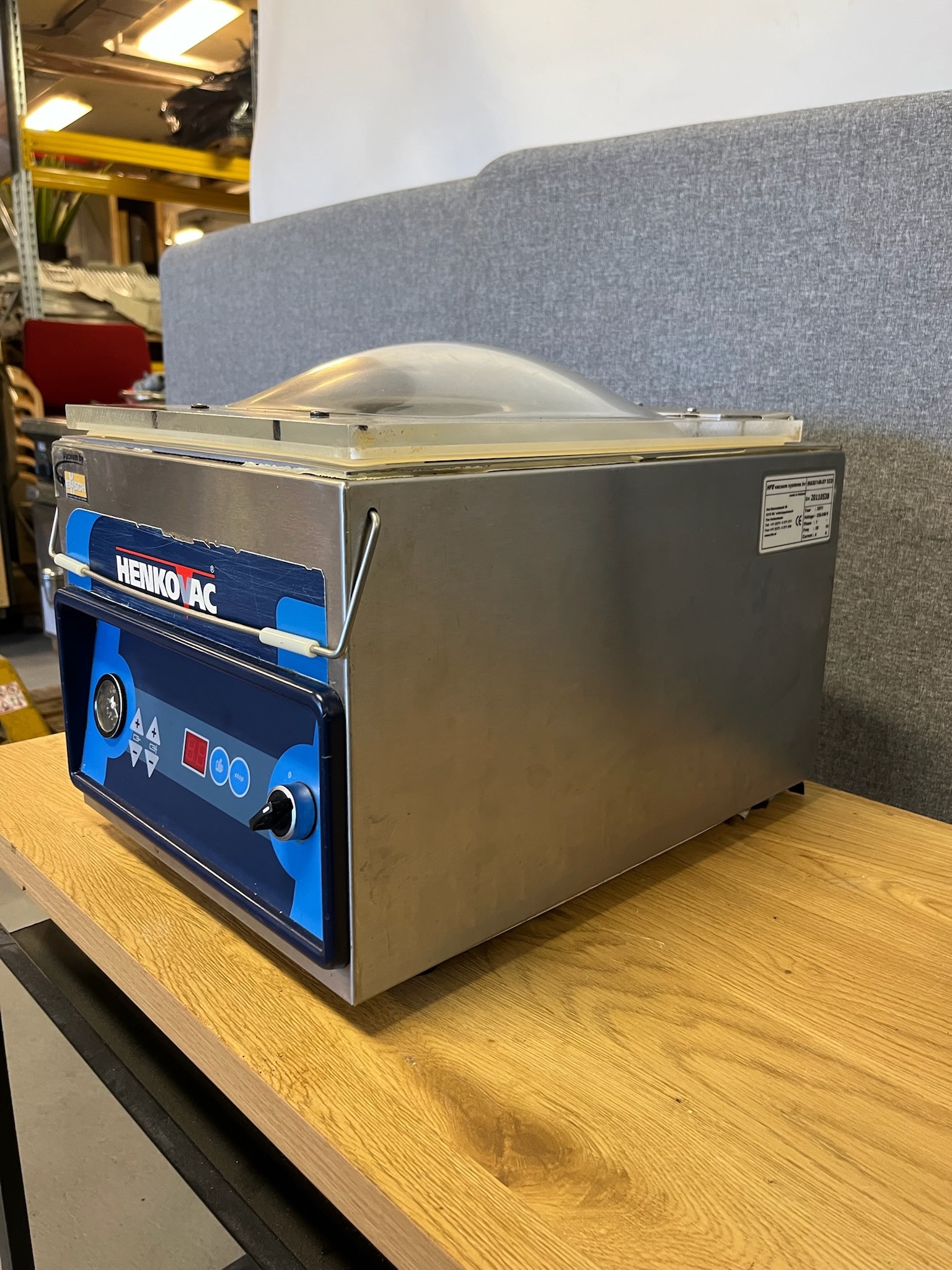 SELT / SOLD Henkovac vacuumpökkunarvél 3