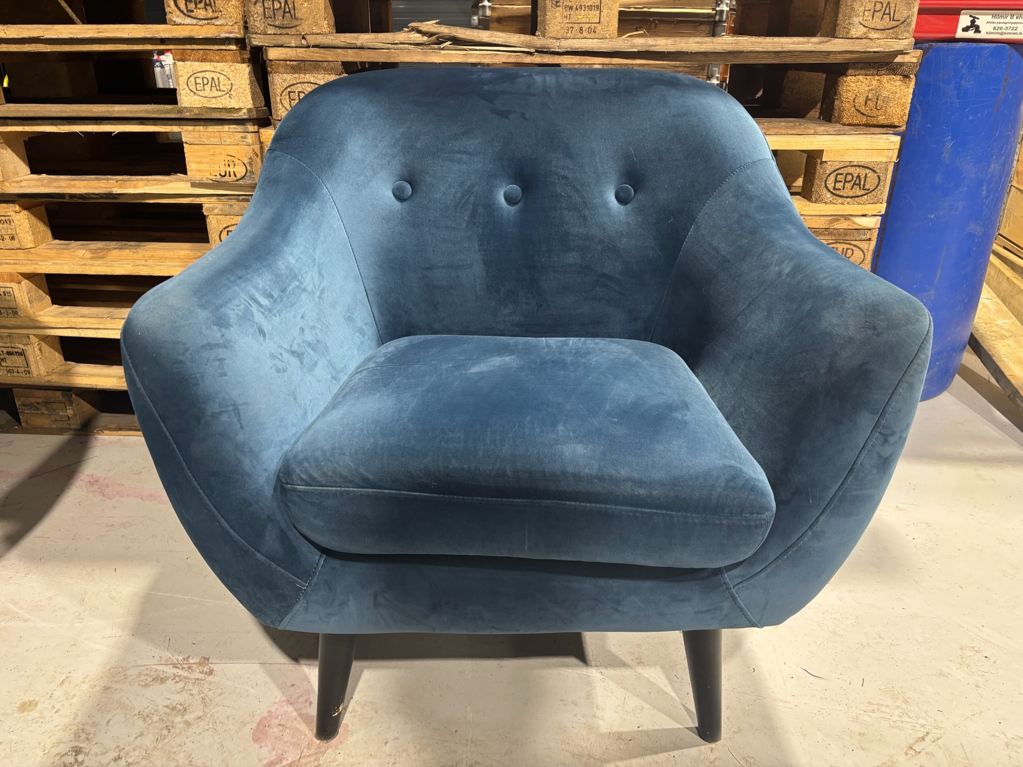 SELT / SOLD Hægindastóll frá Jysk, B83xD81m. 2