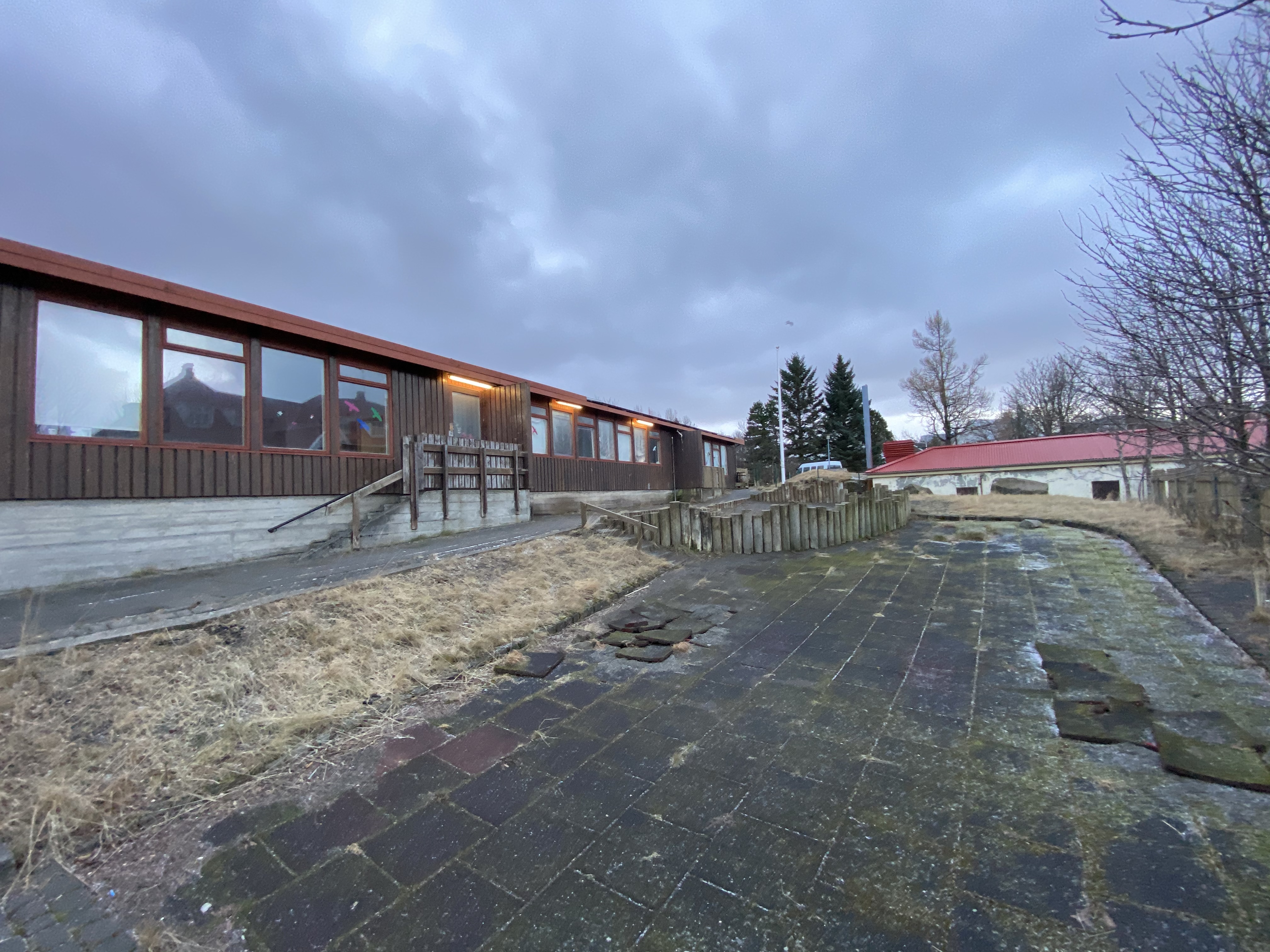 Endurnýtt - Timburhús til brottflutnings - 296 fm 5