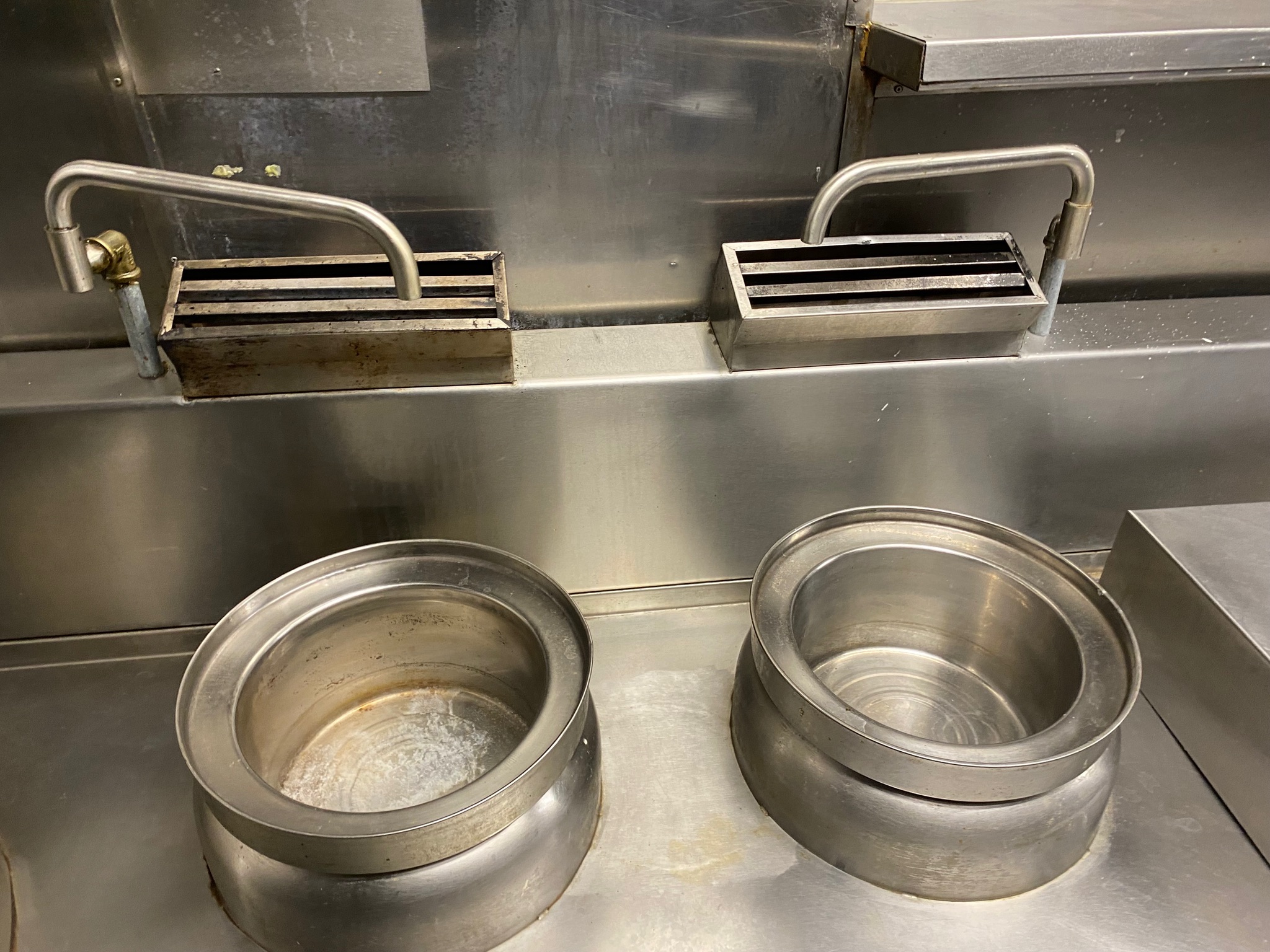 SELT / SOLD Wok eldavél, B220 x D90 x H74 sm. 9