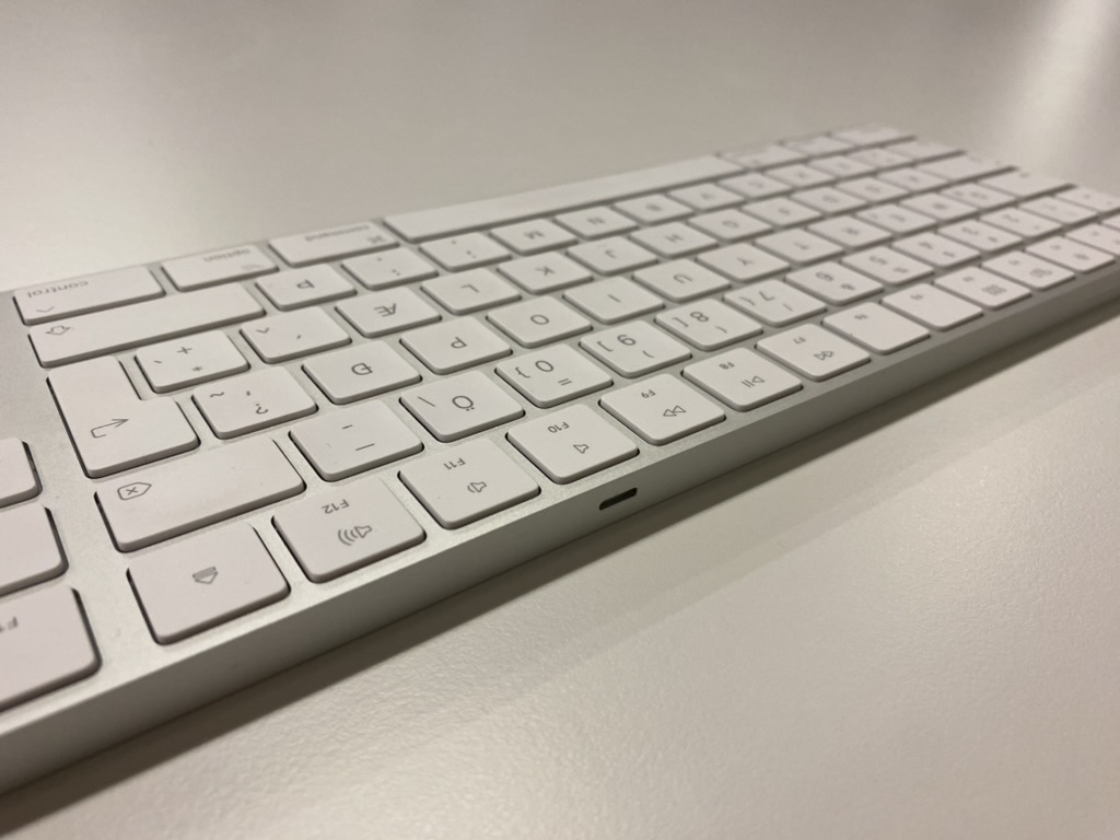Apple Magic Keyboard með talnaborði 6