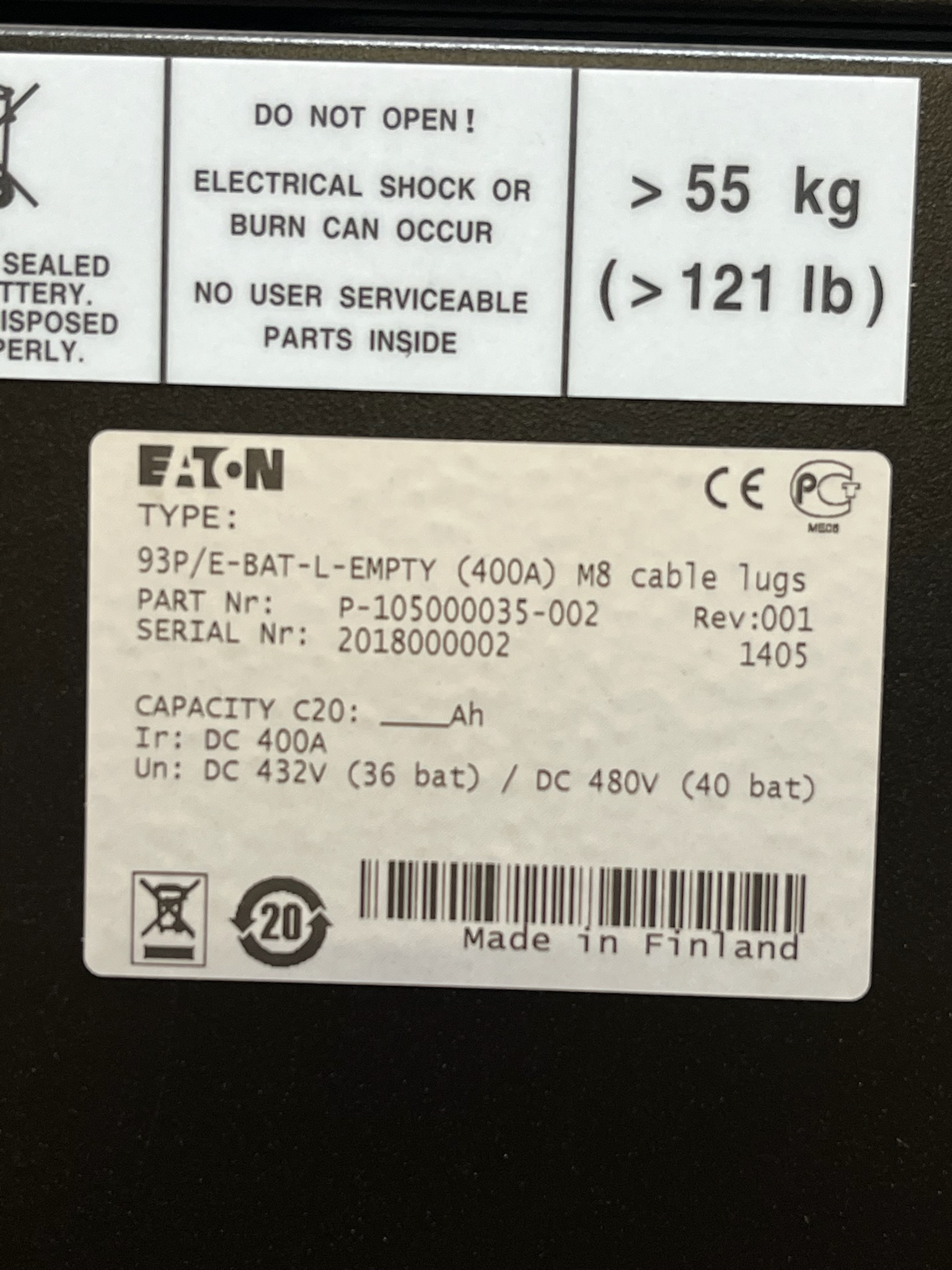 Eaton rafhlöðuskápur 7
