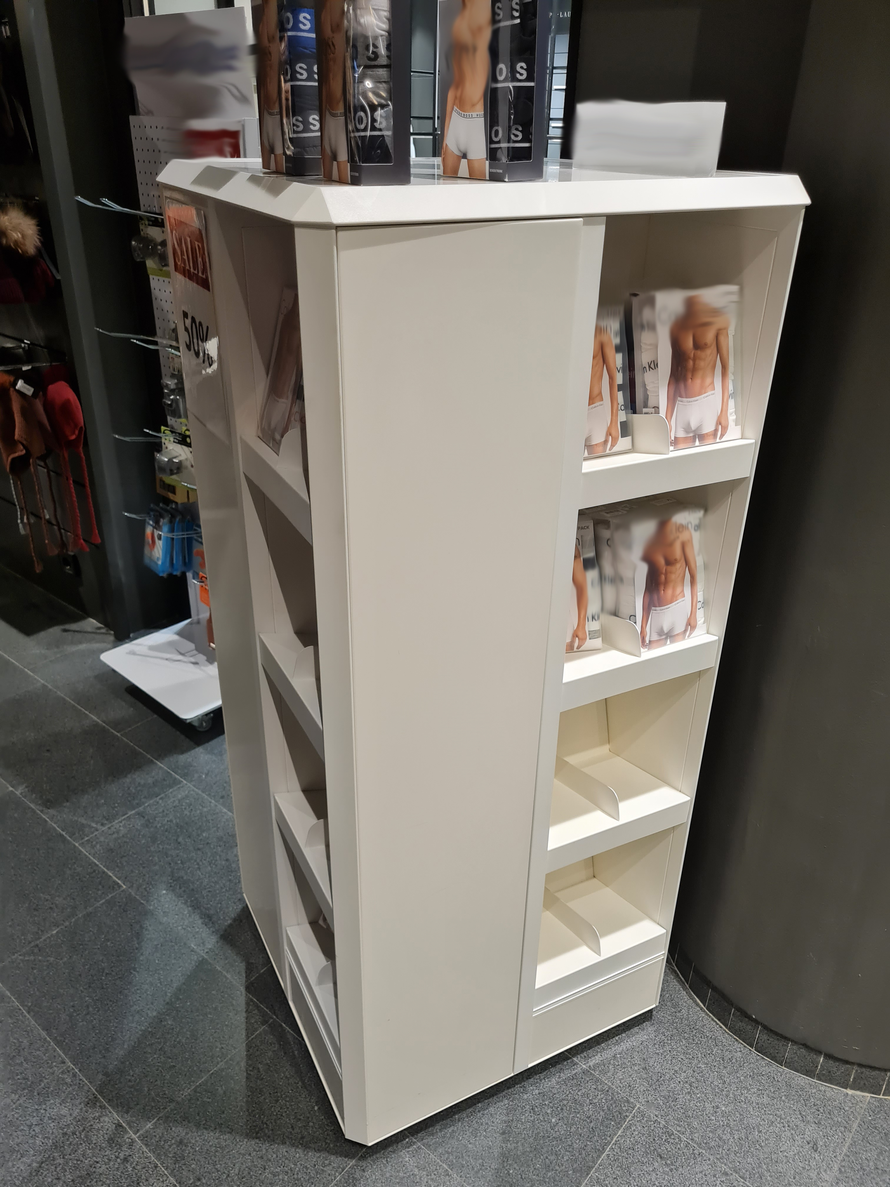 SELT / SOLD Promo eyja - verslunareyja há
