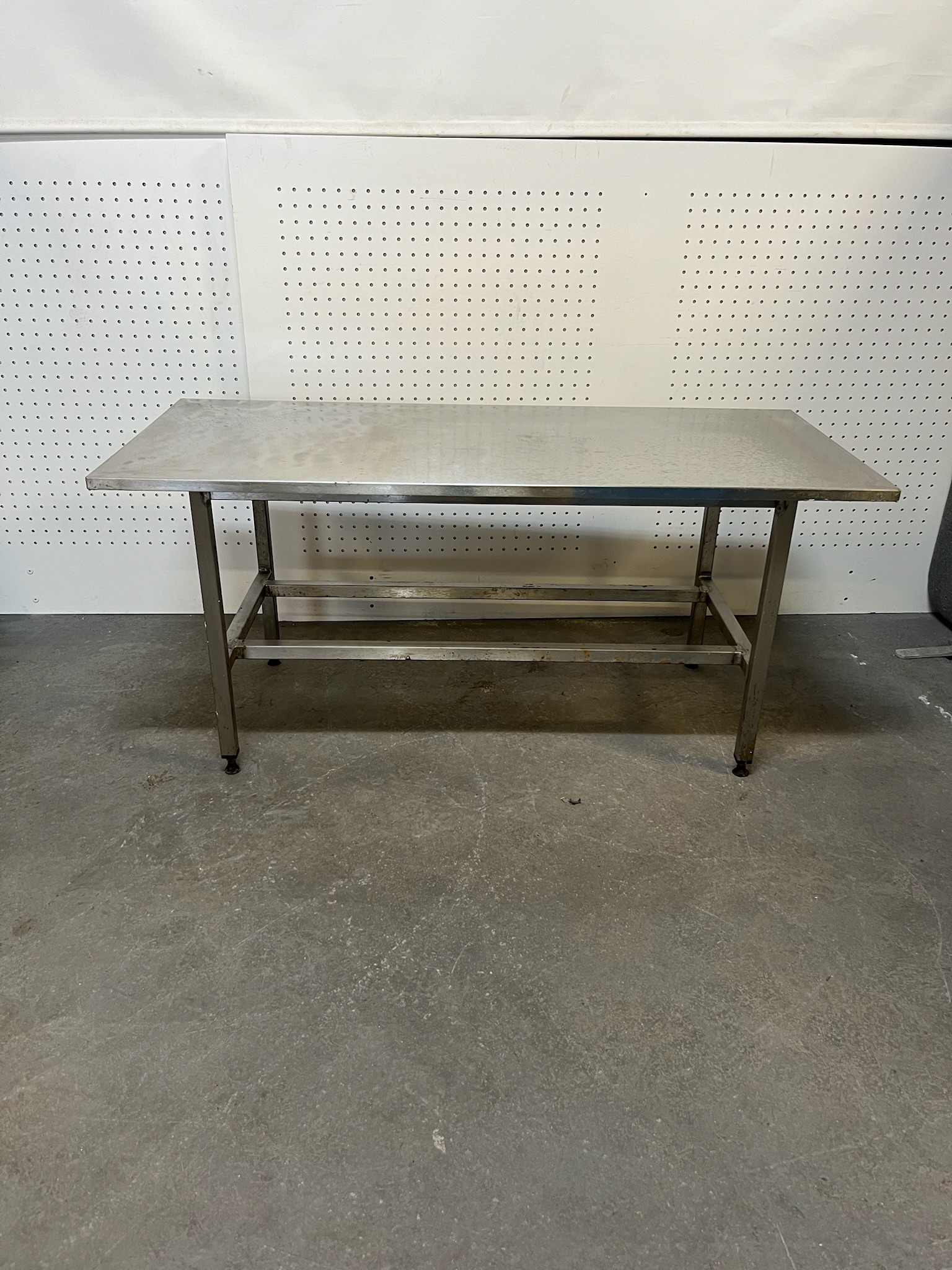 SELT / SOLD Ryðfrítt stálborð 3