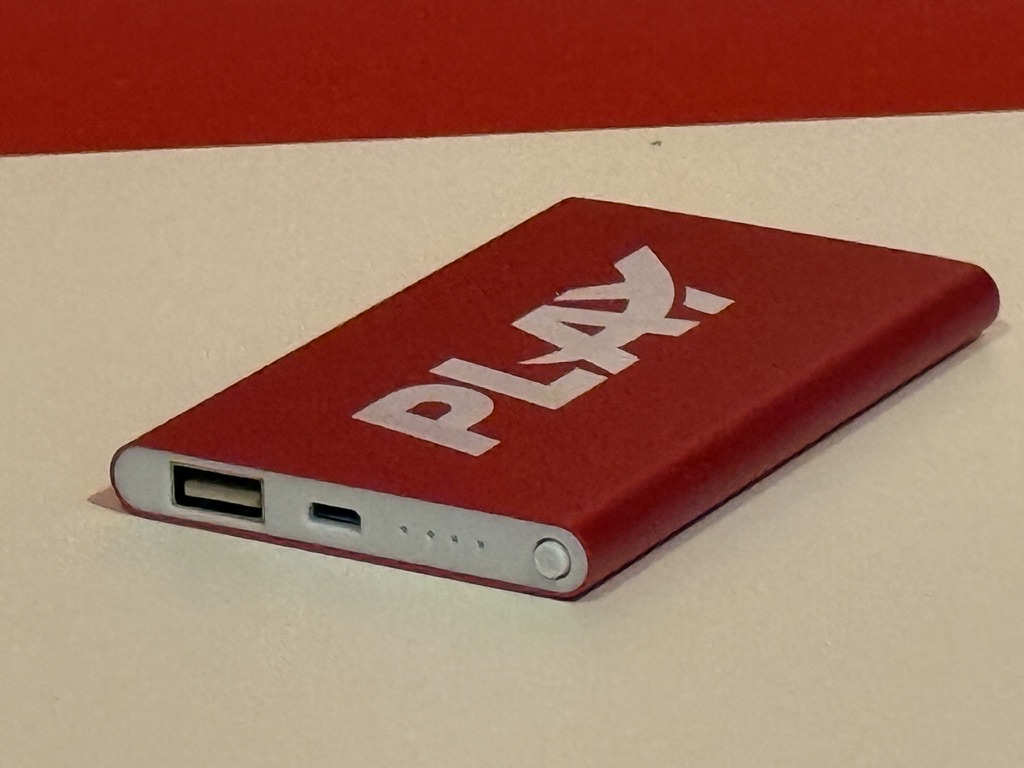 SELT / SOLD PLAY hleðslubanki – 4000 mAh, 3