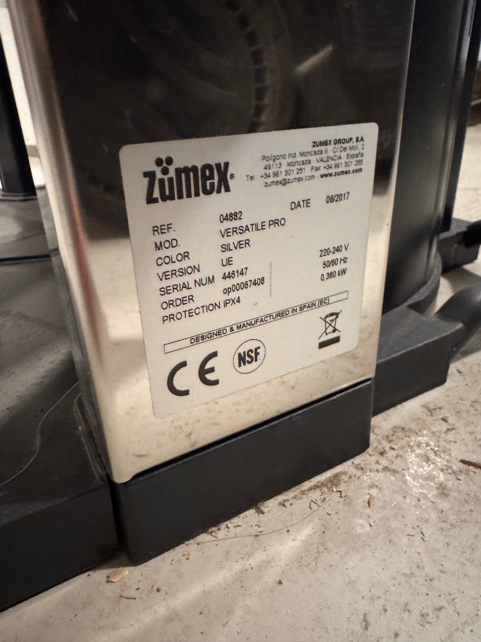 Zumex ávaxtapressa frá BVT 6