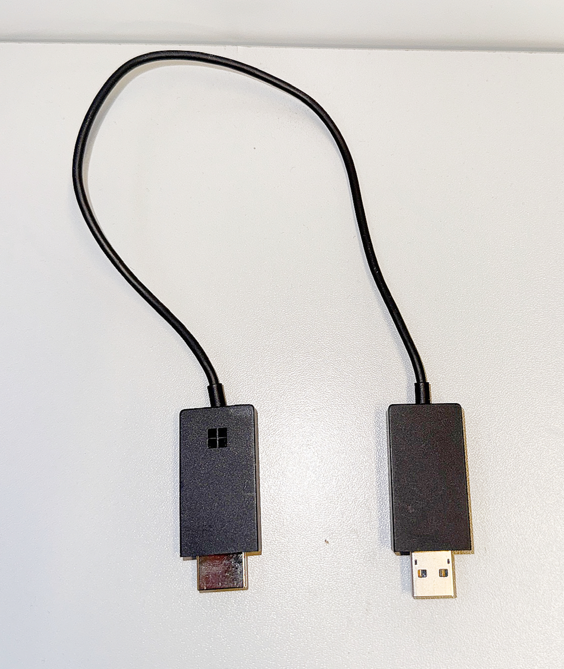 Microsoft Wireless Display V2 Adapter