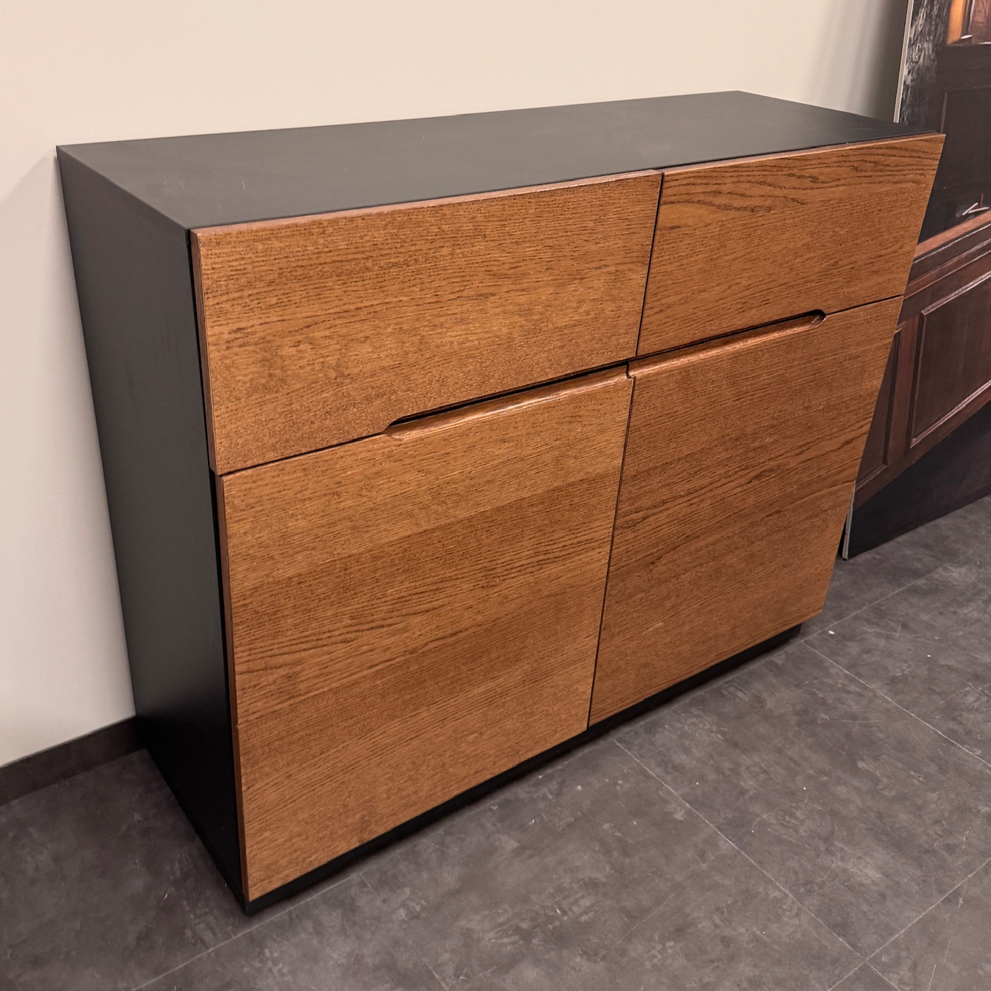 SELT / SOLD IKEA skenkur, B120xD41xH97sm.