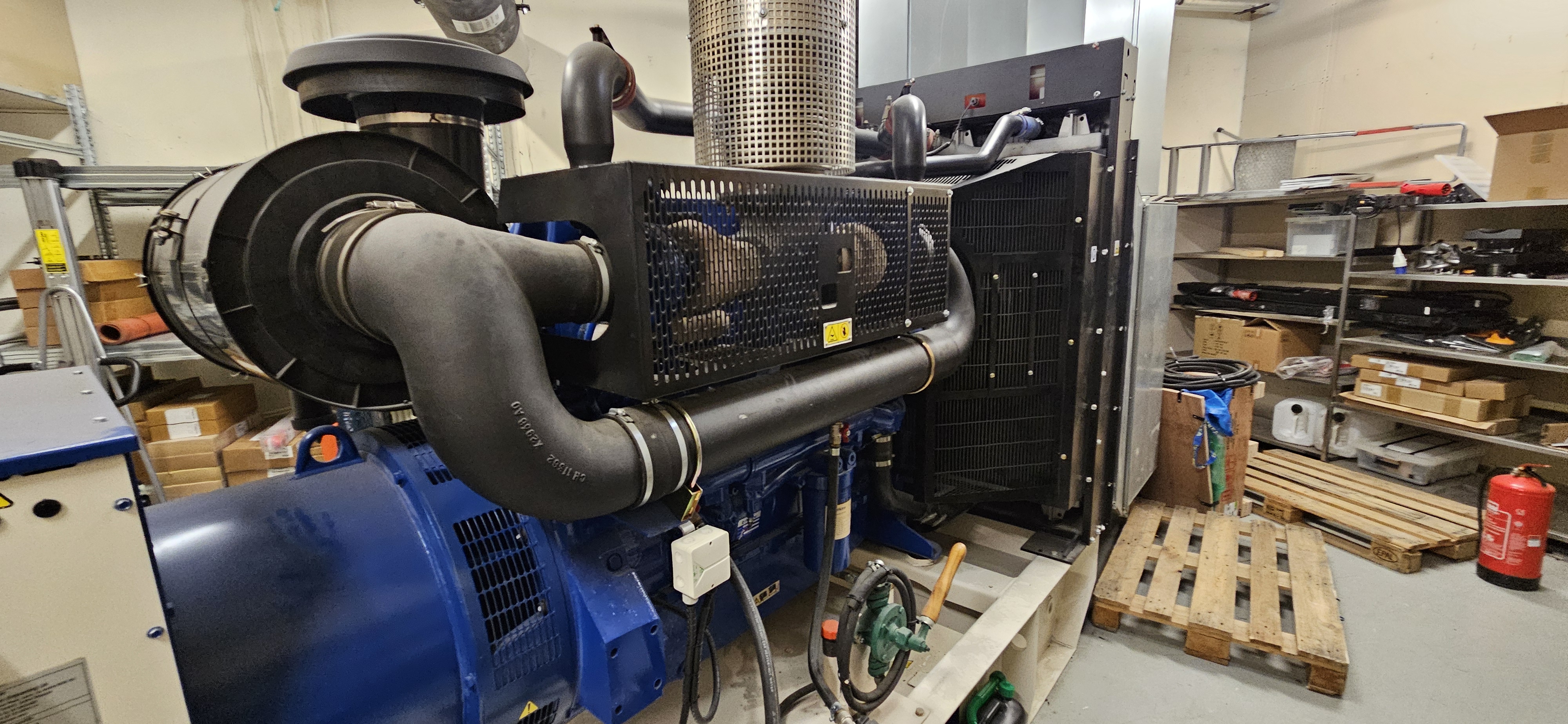 SELT / SOLD FG Wilson (Perkins) varaaflsstöð / rafstöð – 605 kVA 5