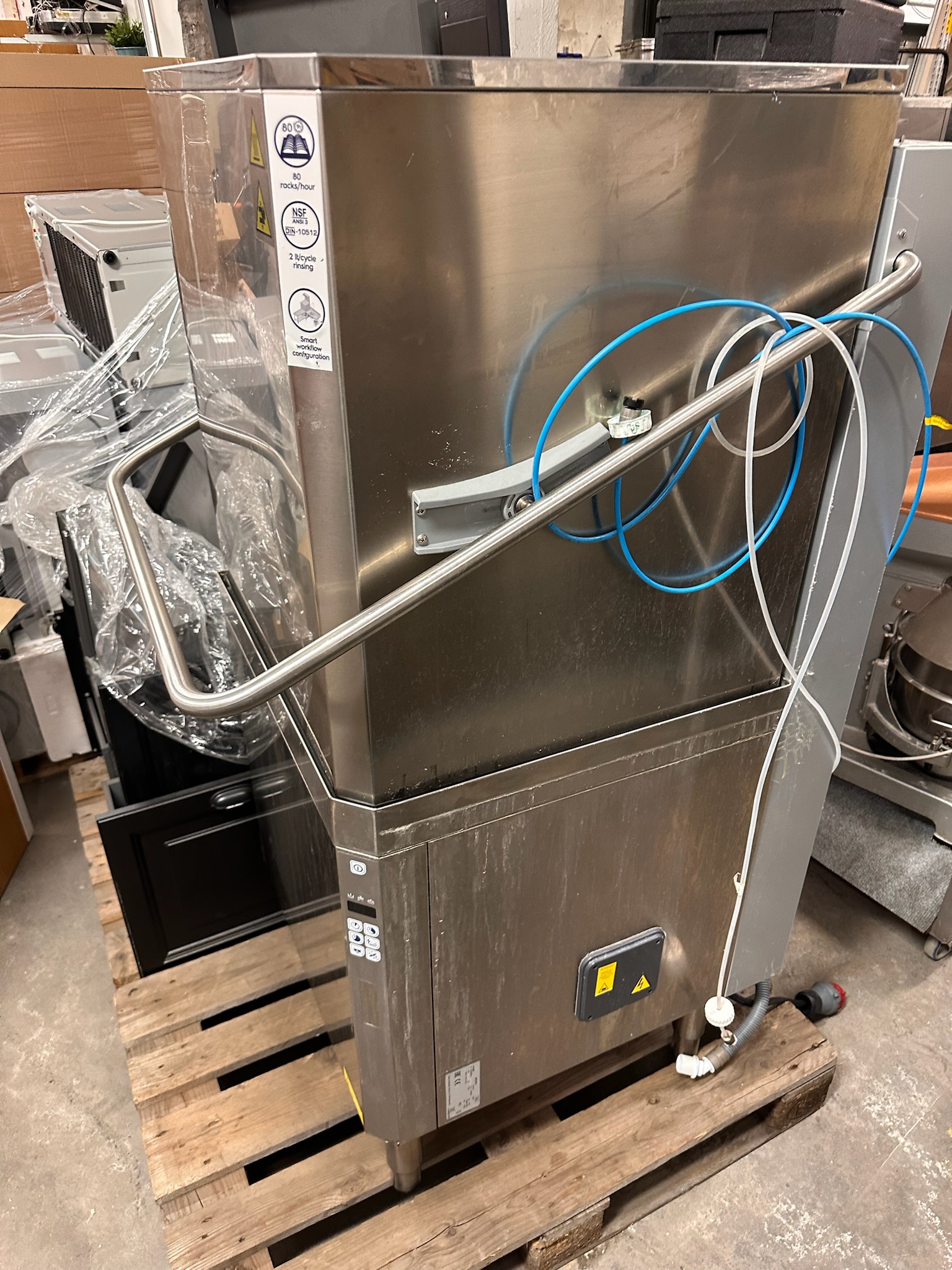SELT / SOLD Zanussi húddvél, H158 x B62 x D75 sm. 3