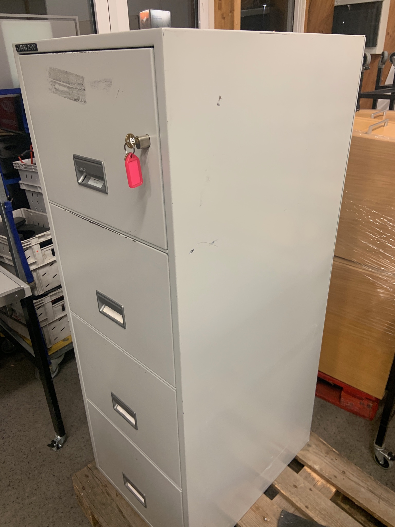 SELT / SOLD SCHWAB 2500 skjalaskápur eldvarinn 4