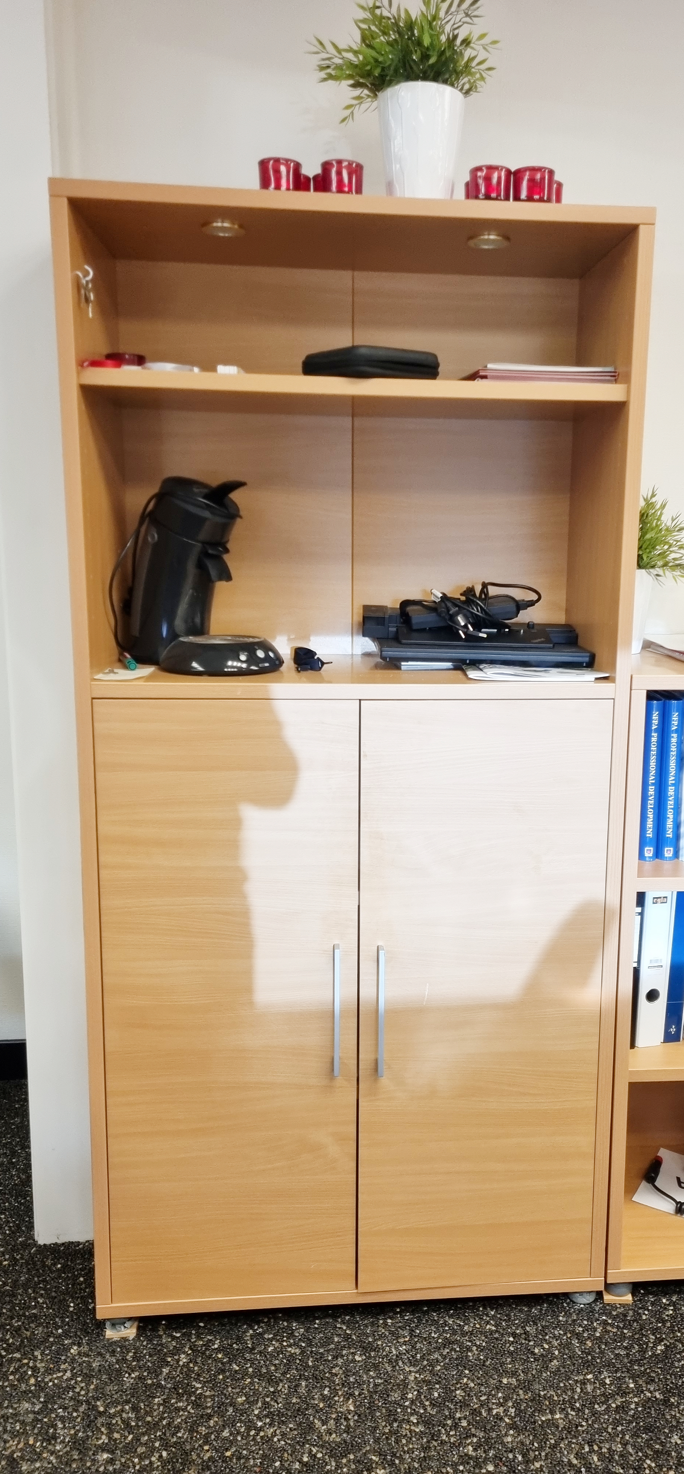 SELT / SOLD Skápar Reykjanesbæ