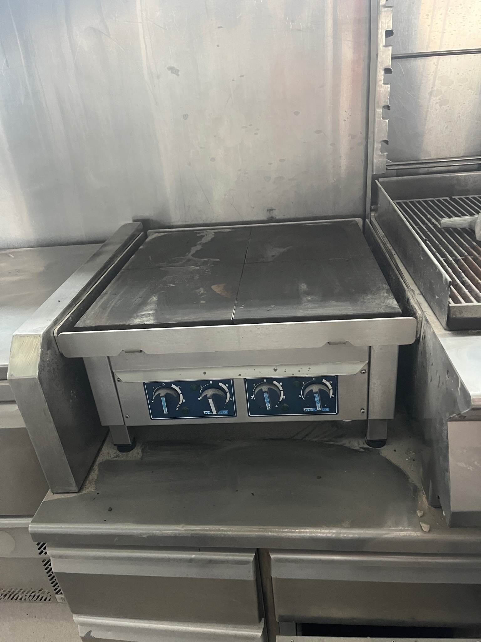 SELT / SOLD Jöni Foodline steikingarpanna 2