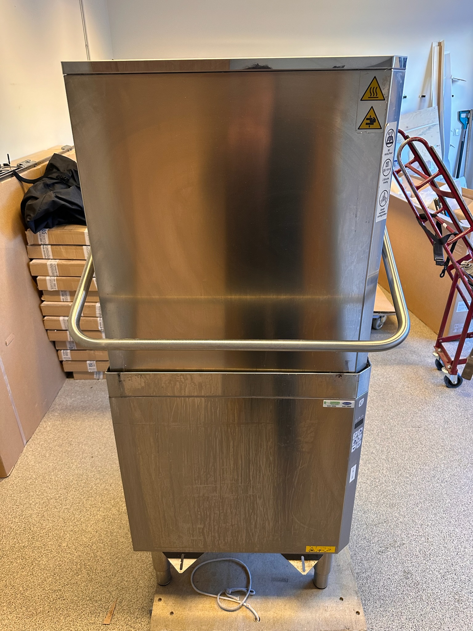 SELT / SOLD Zanussi húddvél, H158 x B62 x D75 sm. 3
