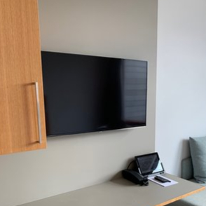 SELT / SOLD Samsung - Hotel TV 40"