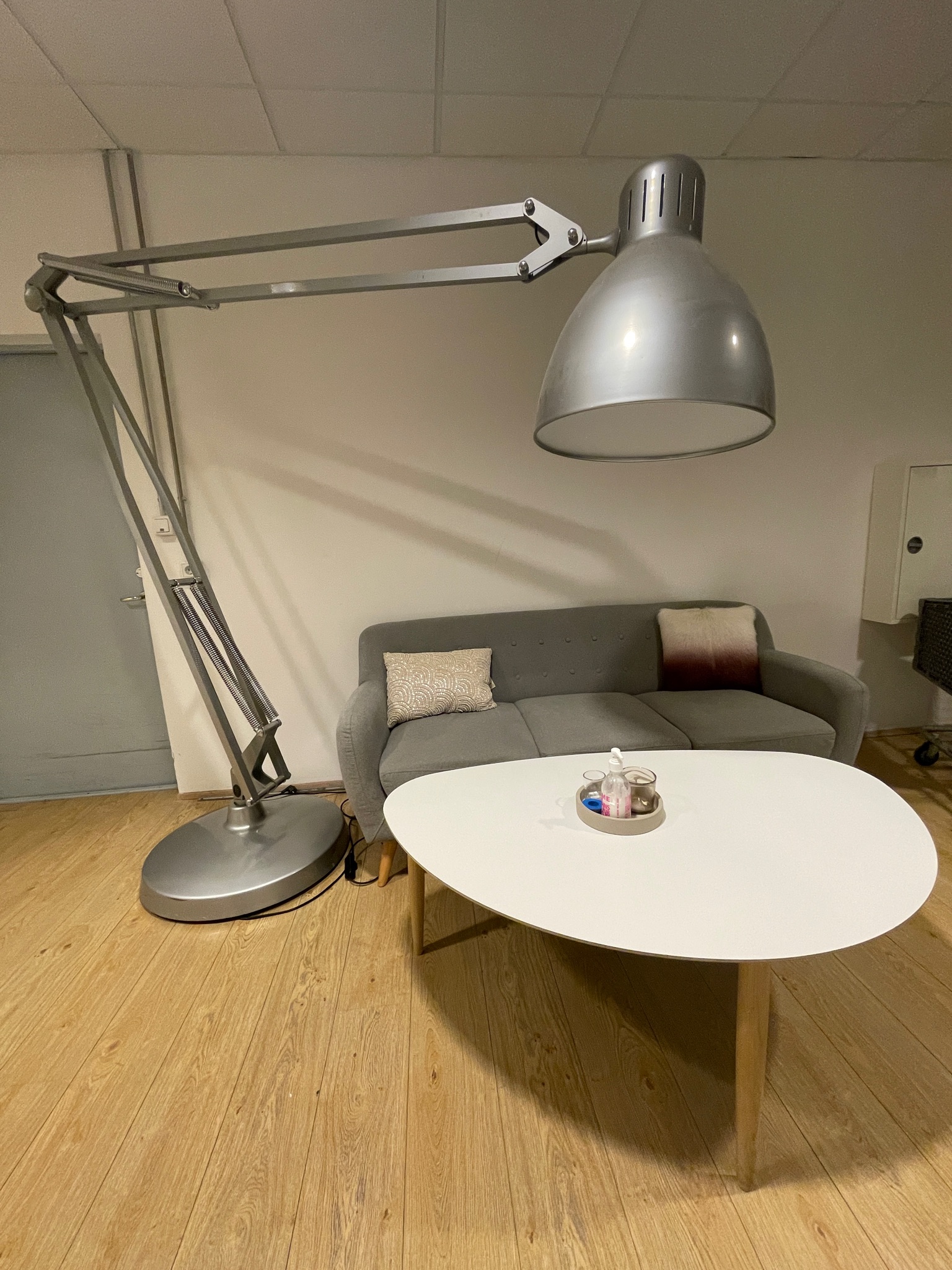 SELT / SOLD - Risa gólflampi - Leucos Luxit design - 1 stk