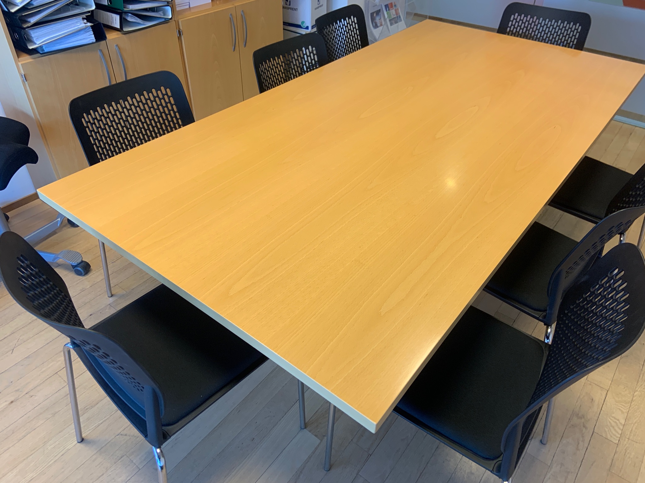 Selt/endurnýtt-Fundarborð 8 manna 220x110 Á.Guðmundsson 3