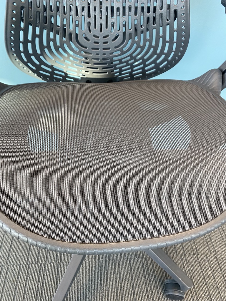 SELT / SOLD Herman Miller Mirra 2 frá Pennanum, sem nýir 9