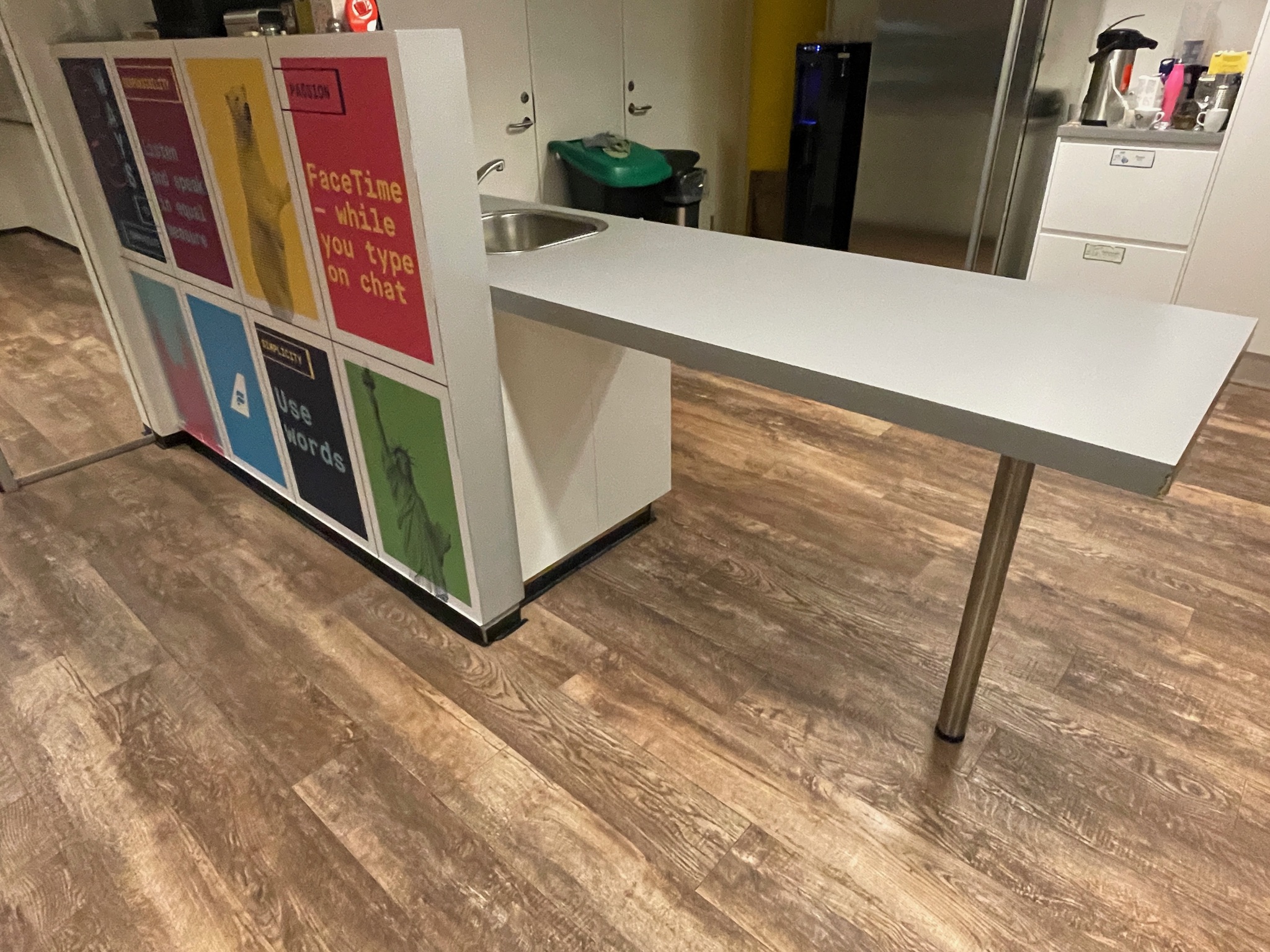 SELT / SOLD Eldhúsinnrétting með vask, B320 x D70 x H94 sm. 5
