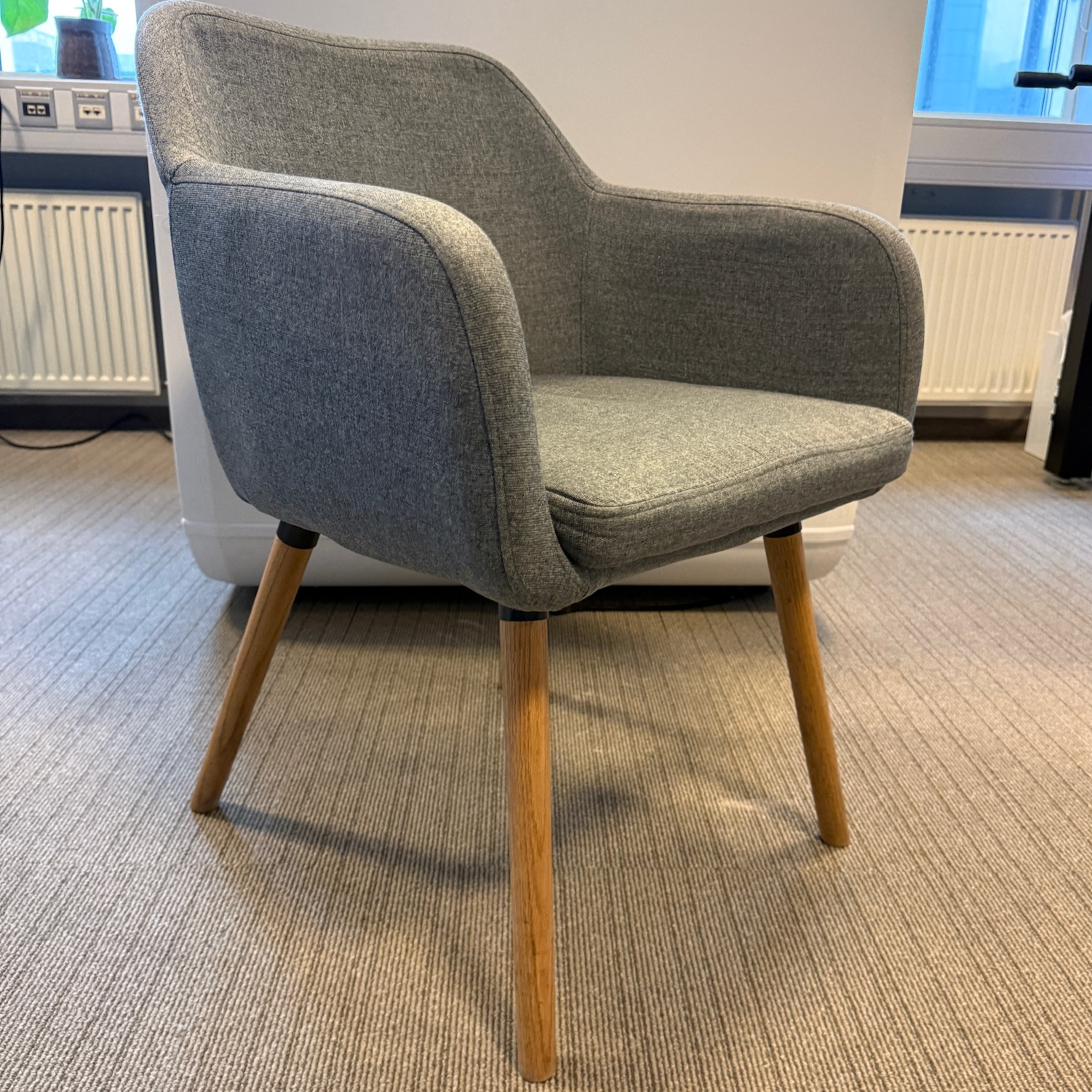 SELT / SOLD Actona Group borðstofustóll frá Ilvu