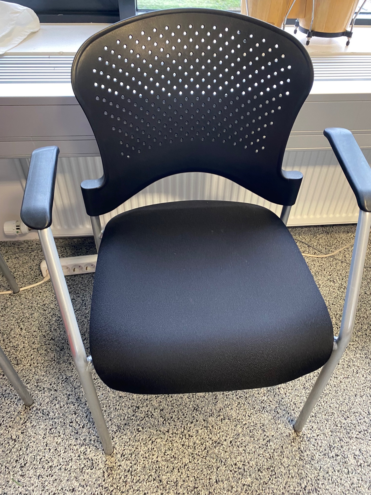 SELT / SOLD Fundarstólar frá InnX 4