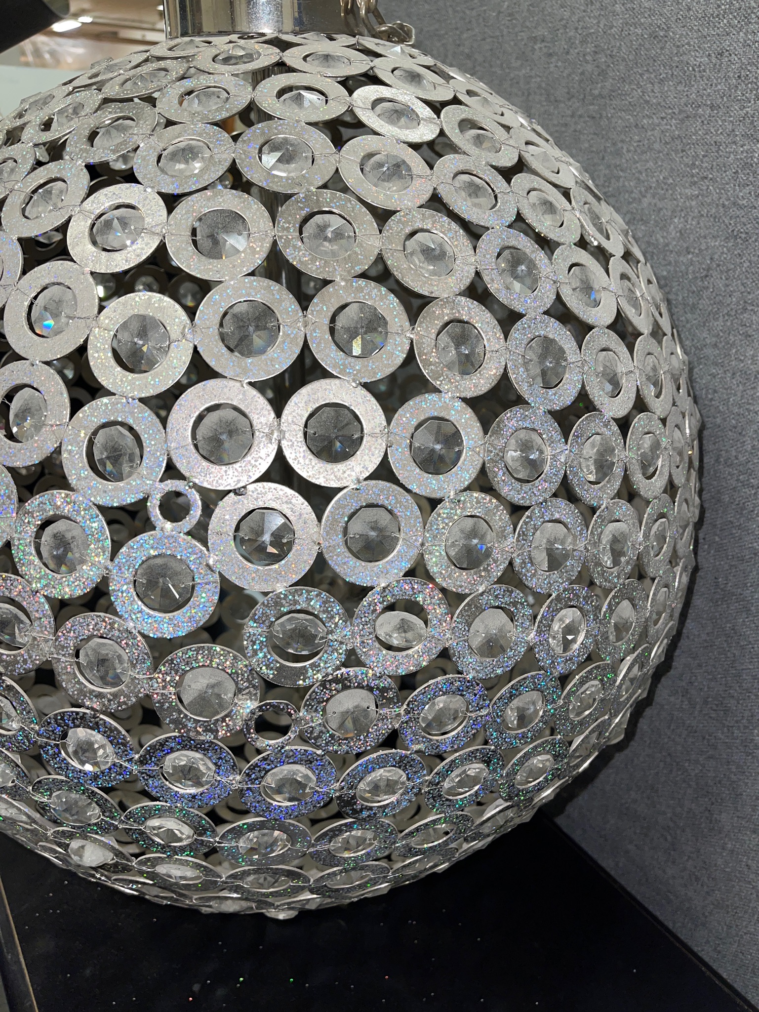 SELT - Geggjuð Diamond ljósakróna 60 sm 9