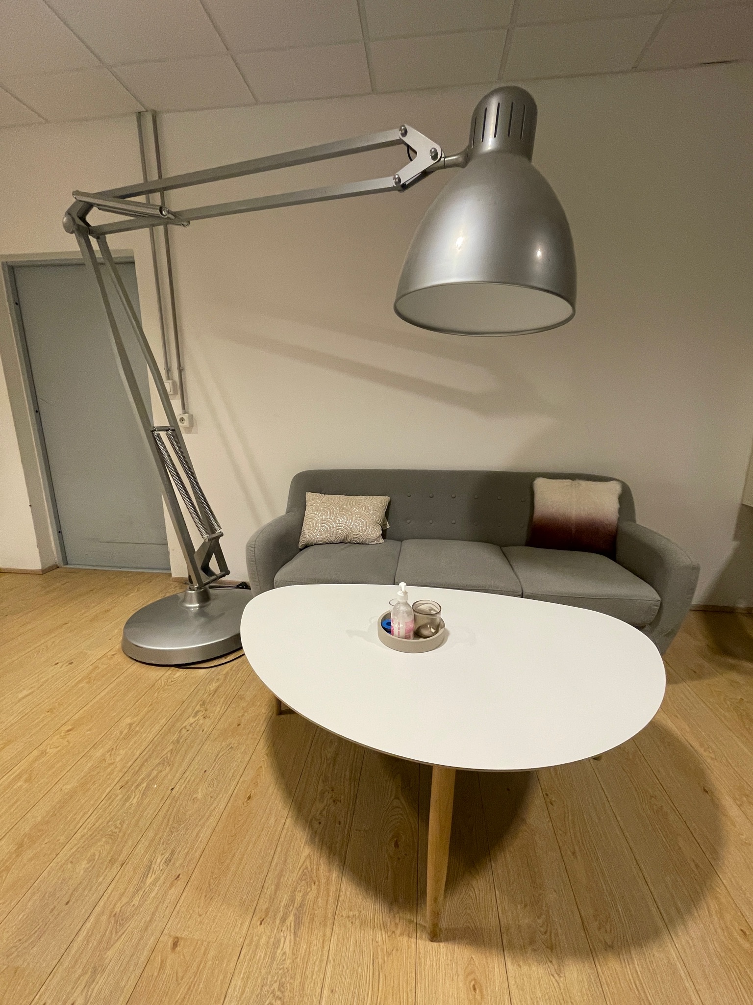 SELT / SOLD - Risa gólflampi - Leucos Luxit design - 1 stk 6