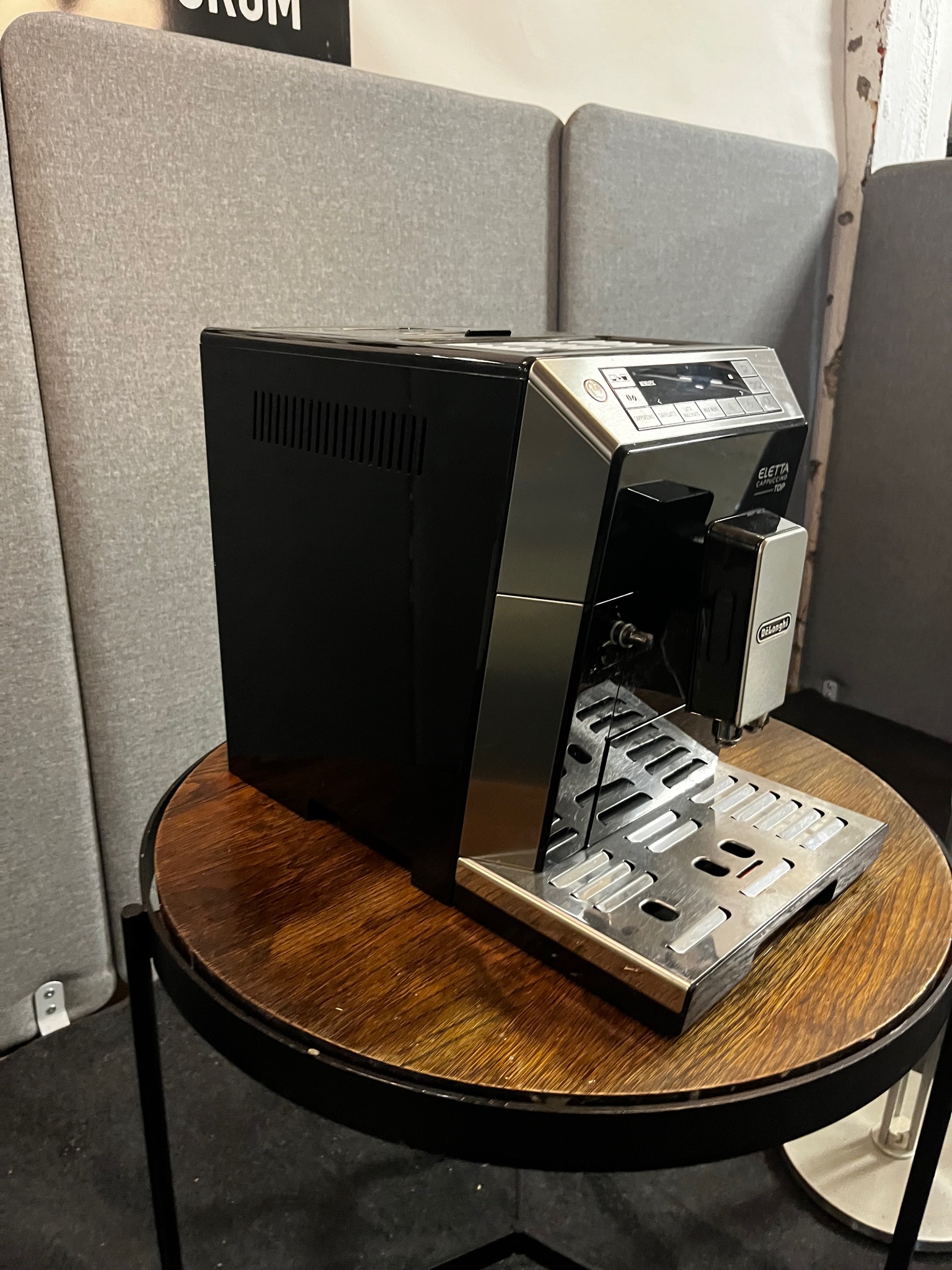 SELT / SOLD DeLonghi Eletta Cappuccino Top kaffivél 2