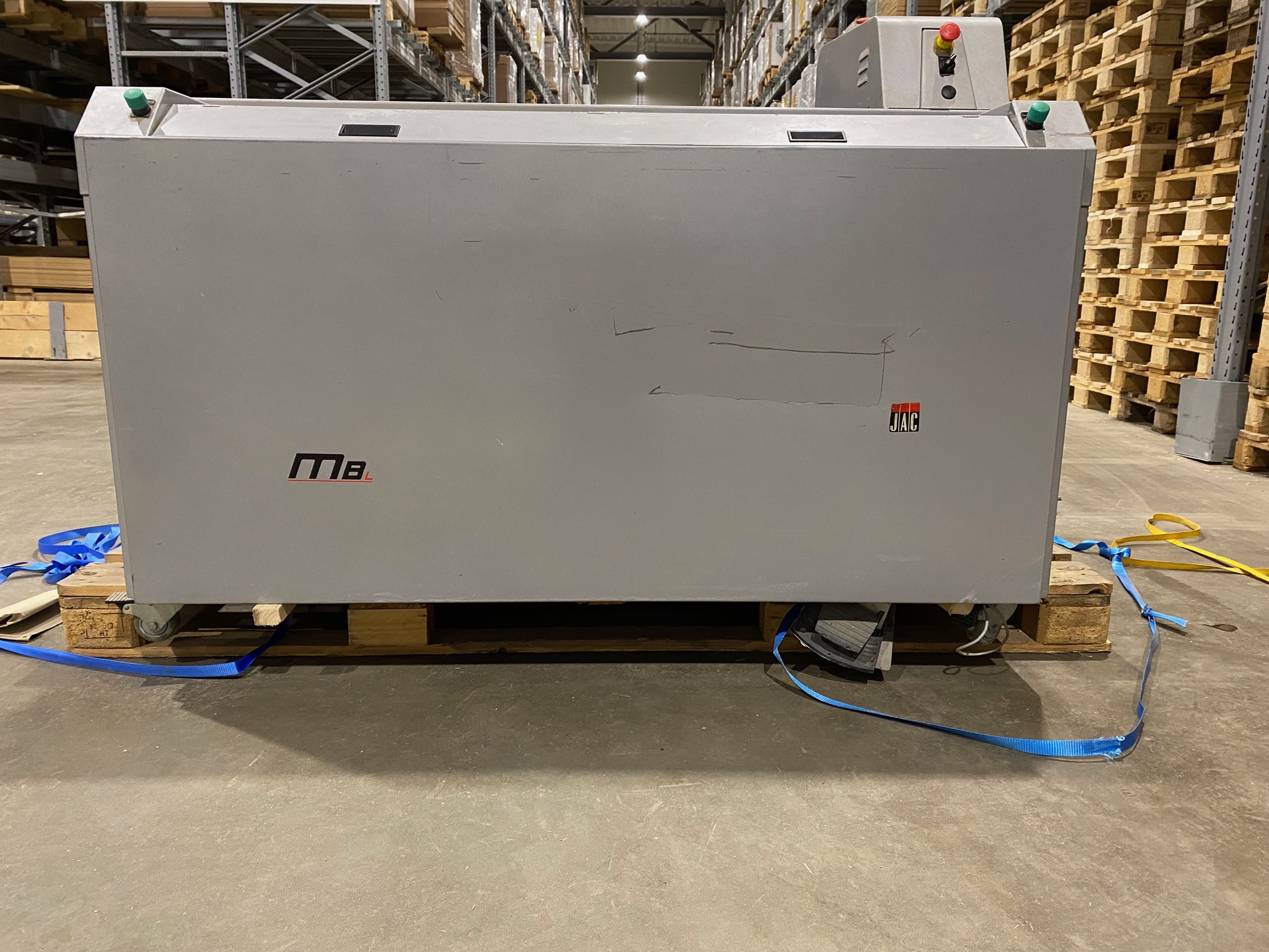 SELT / SOLD JAC MB-L deighvílir 3