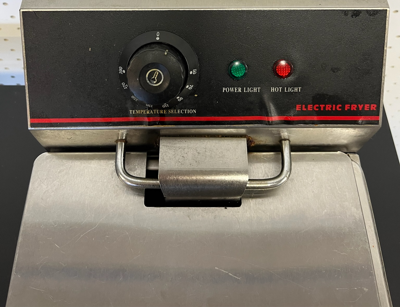 SELT / SOLD Djúpsteikningarpottur, 6L 3