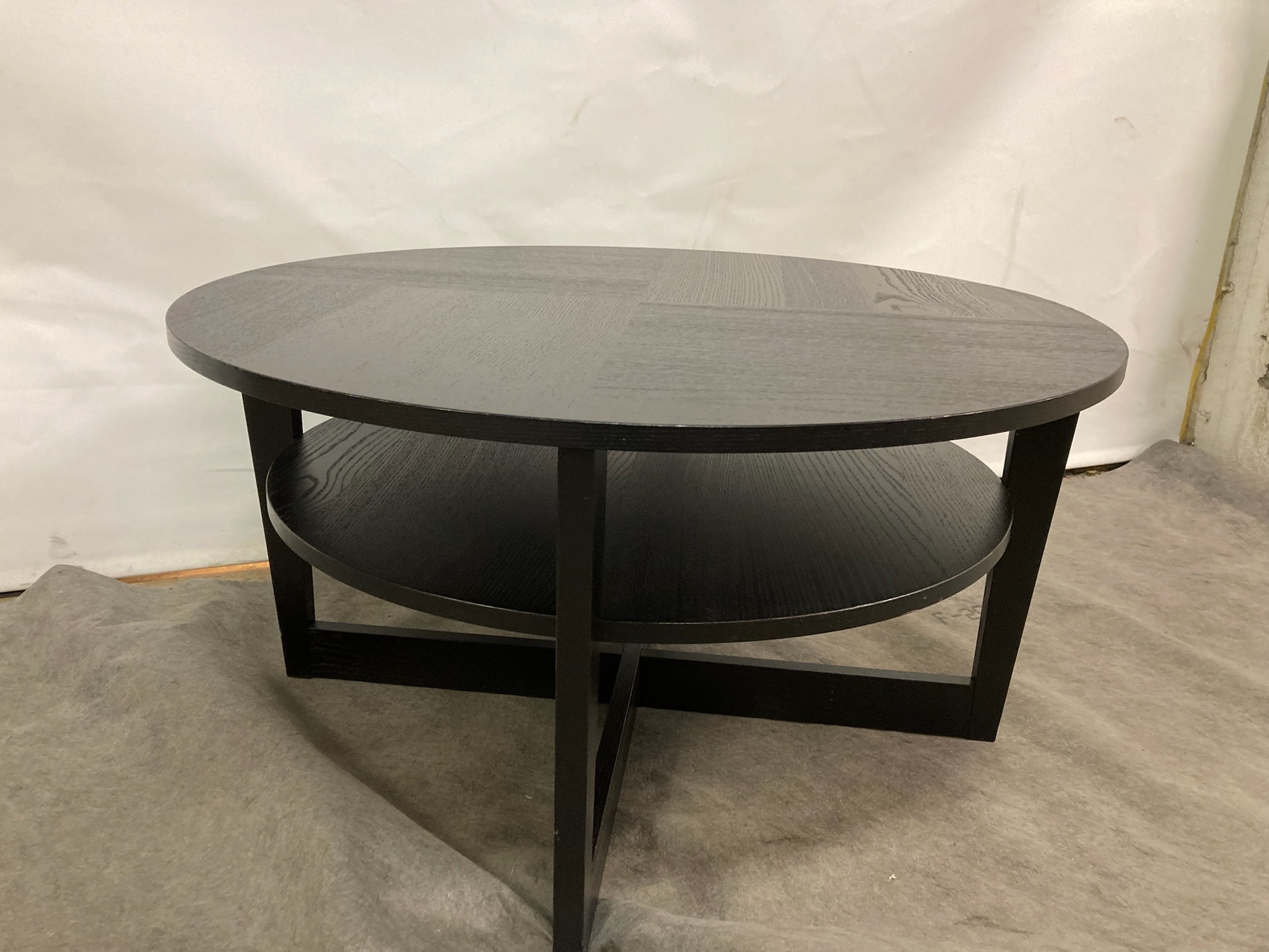 SELT / SOLD Hringborð frá IKEA - Svart B90sm. 2