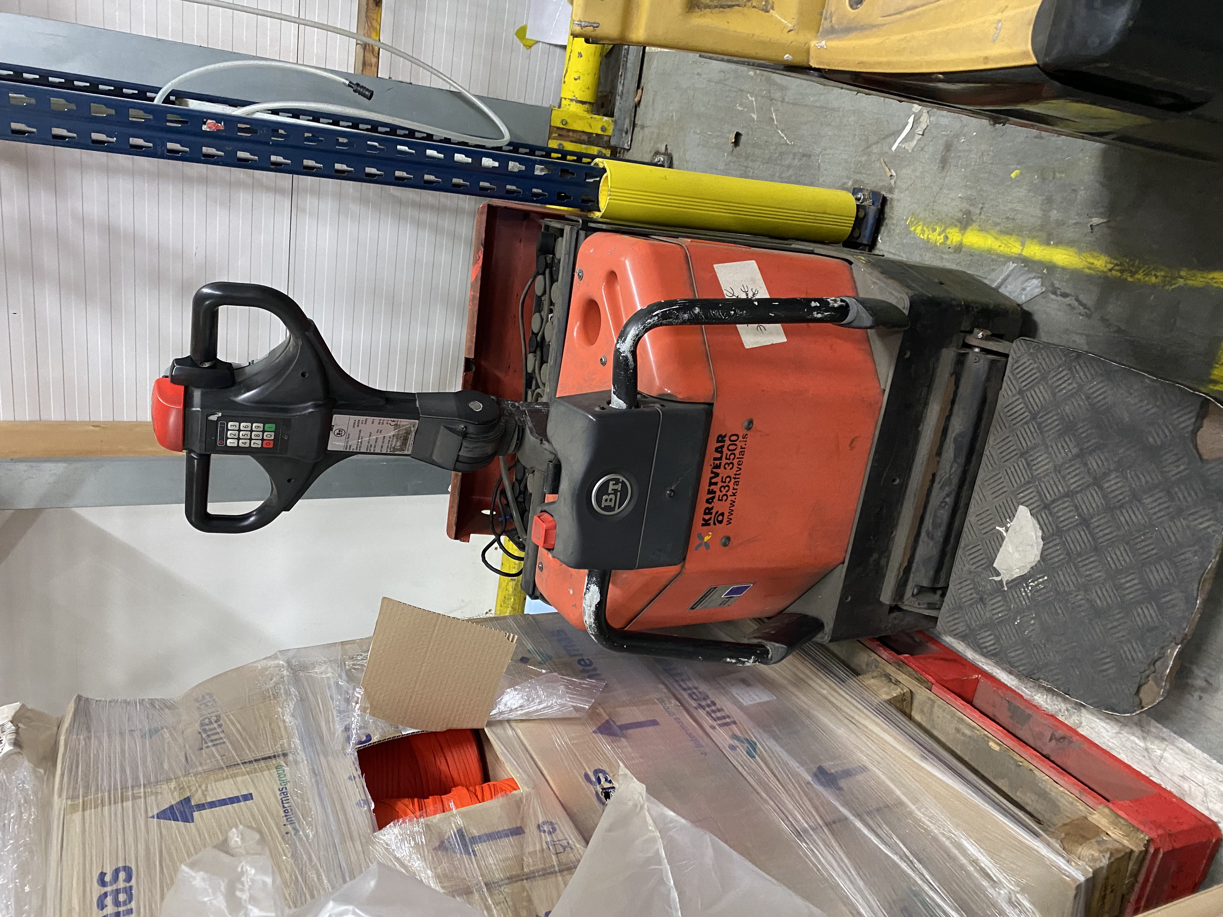 SELT / SOLD - Tínslutæki BT LPE200/8 árgerð 2013