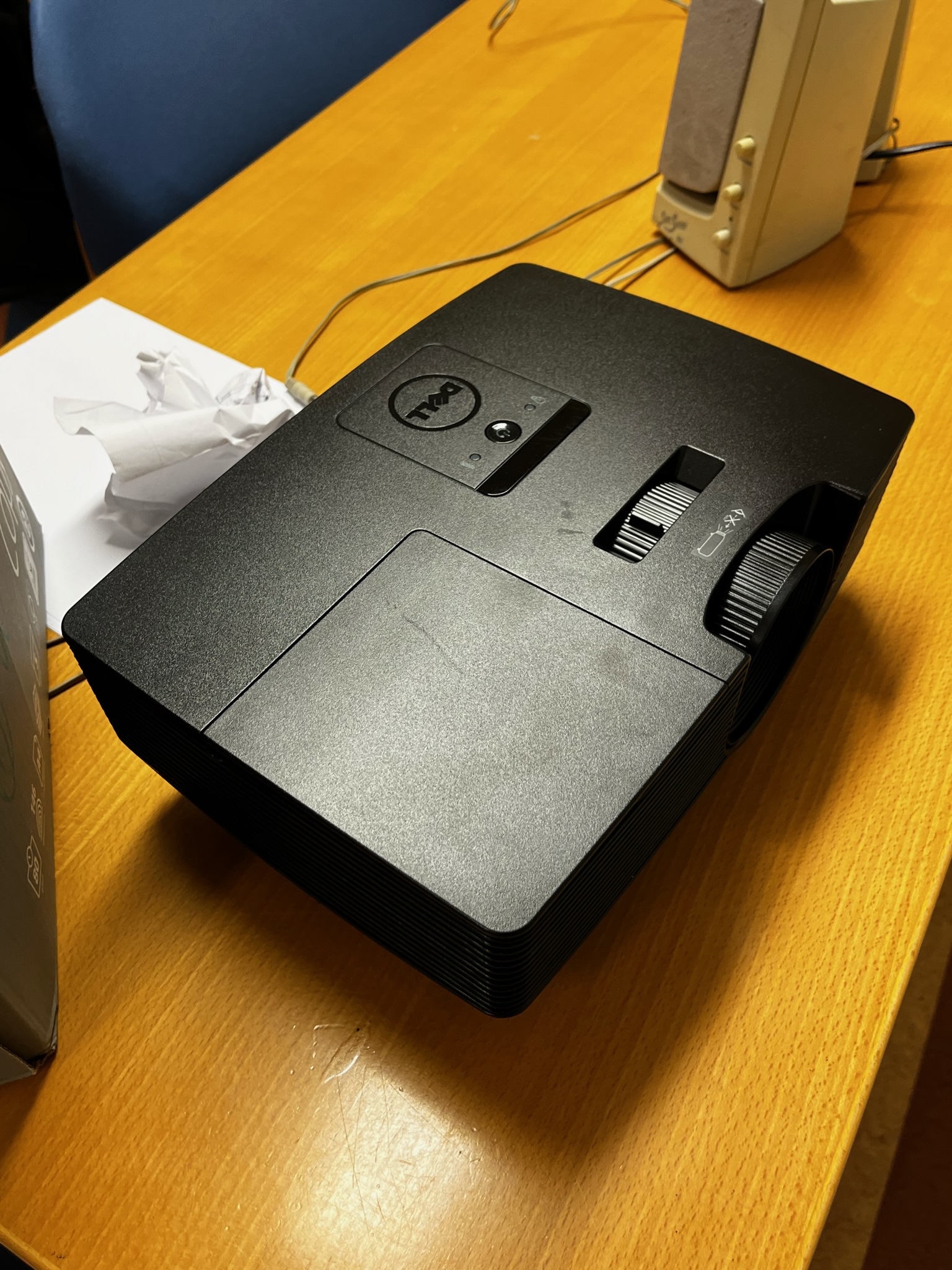 SELT / SOLD - Dell 1220 myndvarpi HDMI 2